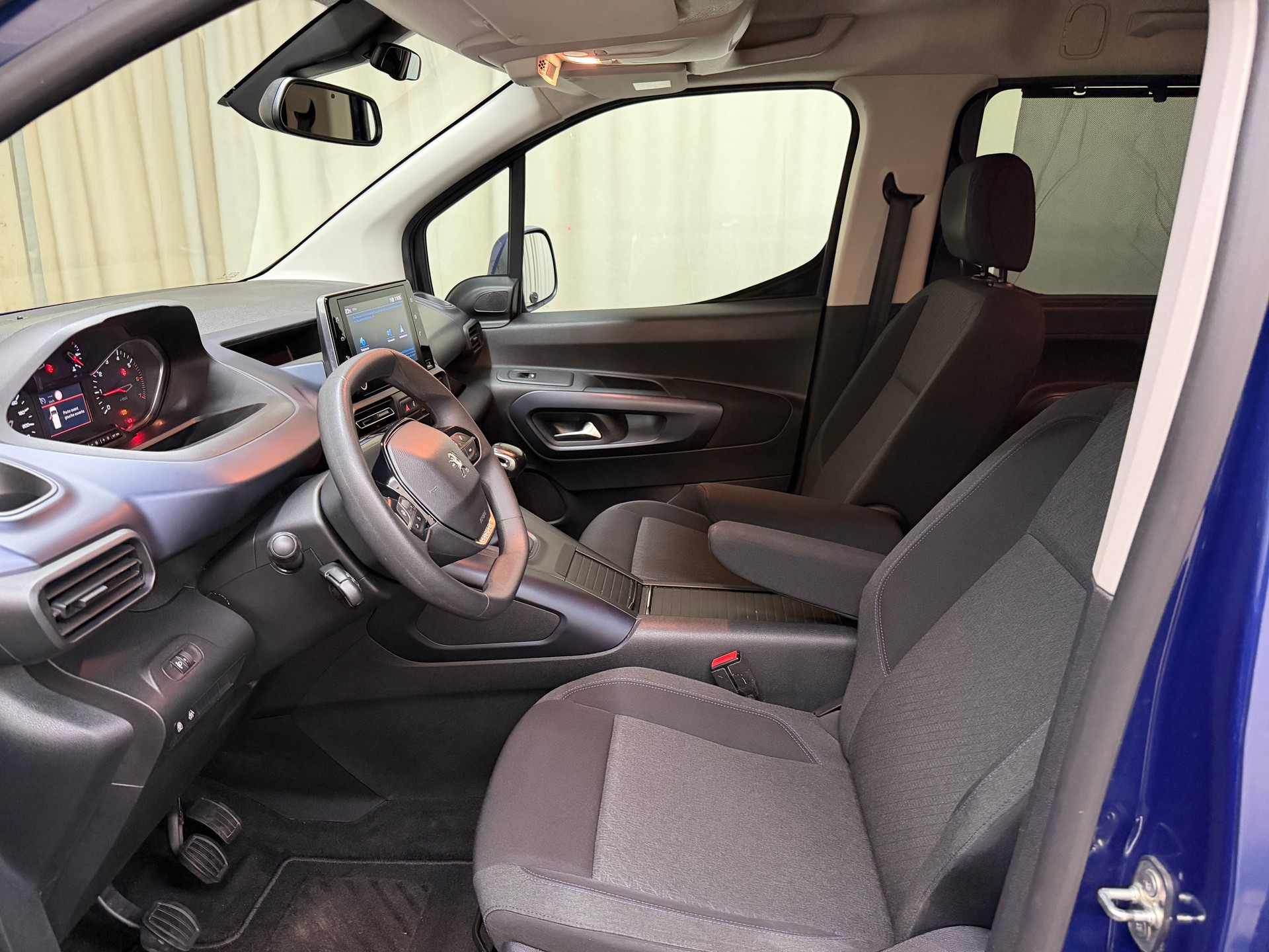 PEUGEOT Rifter Long 1.5 BlueHDi 7PL Active-image-6