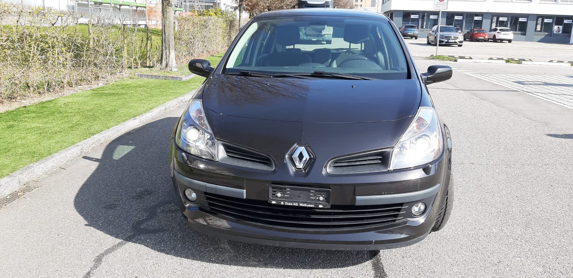 RENAULT Clio 2.0 16V Dynamique Automatic-image-1