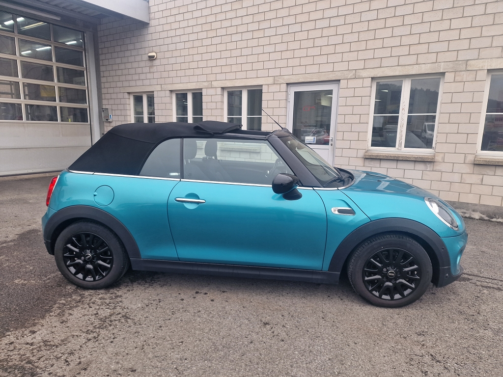 MINI Cabrio F57 1.5i Cooper-image-2