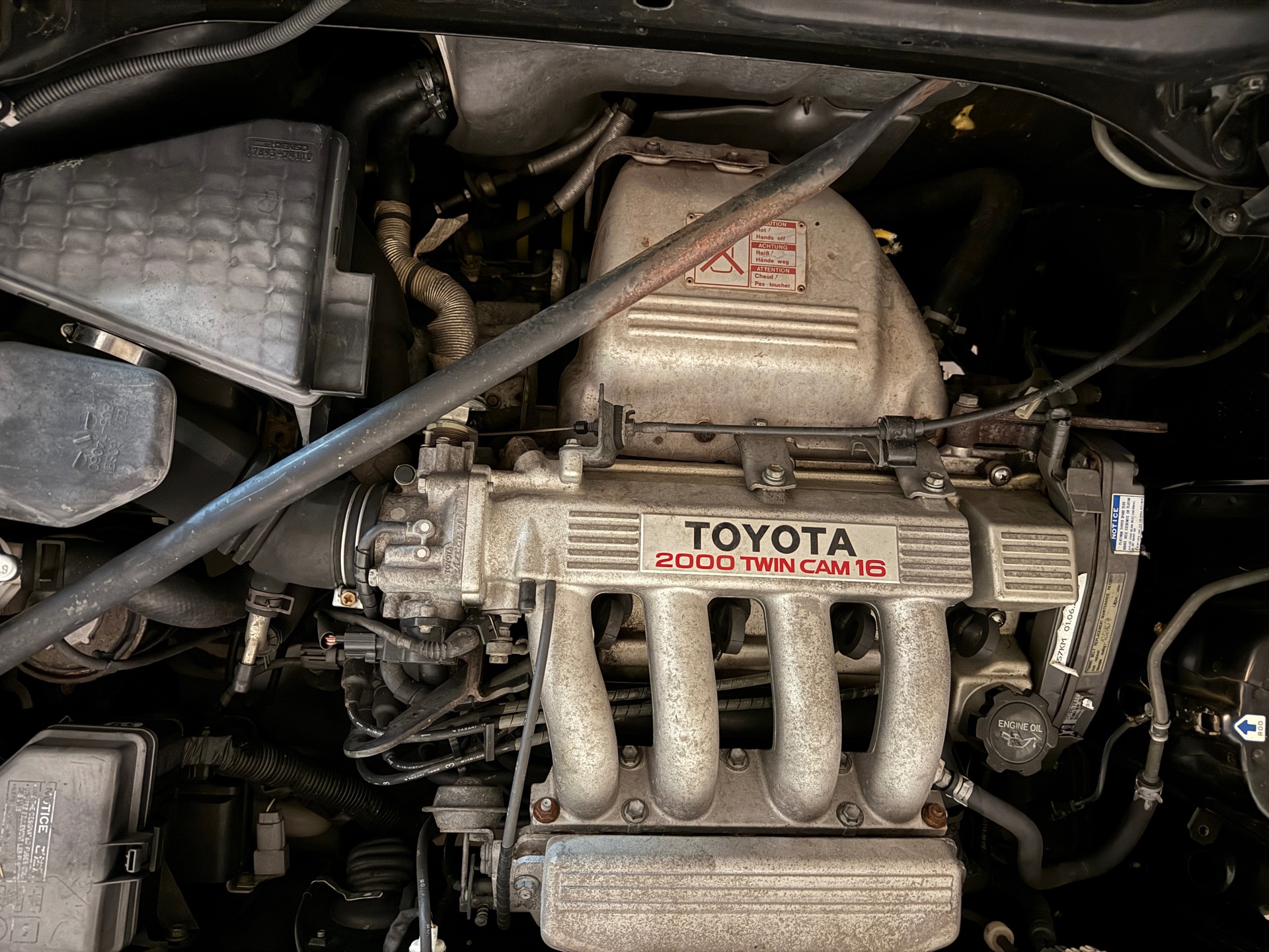 TOYOTA MR2 2.0-image-8