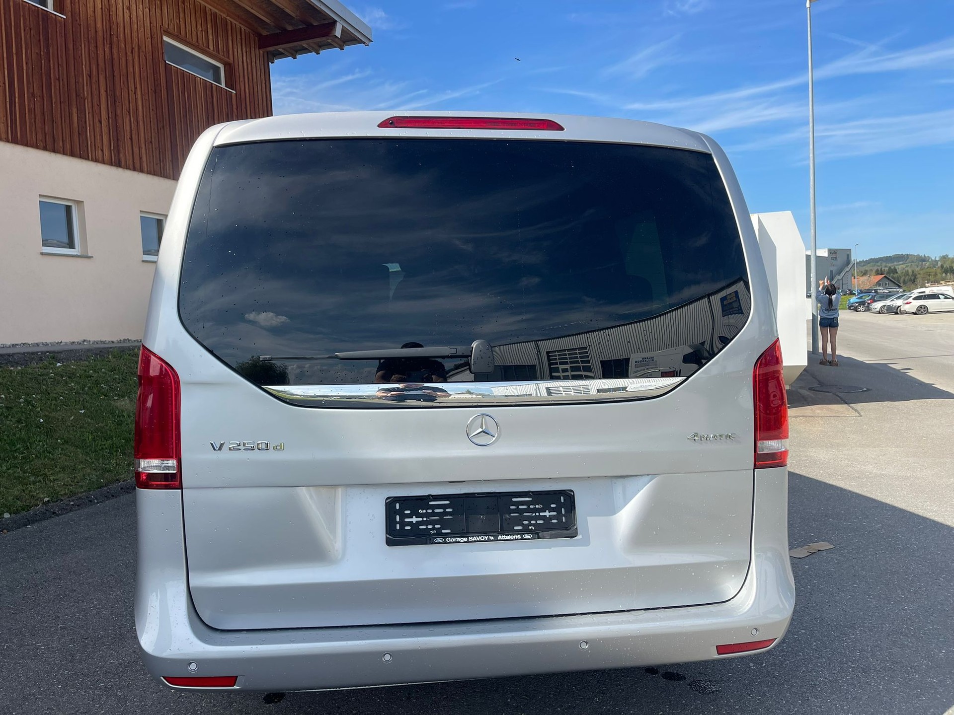 MERCEDES-BENZ V 250 d Avantgarde lang 4Matic 7G-Tronic-image-4
