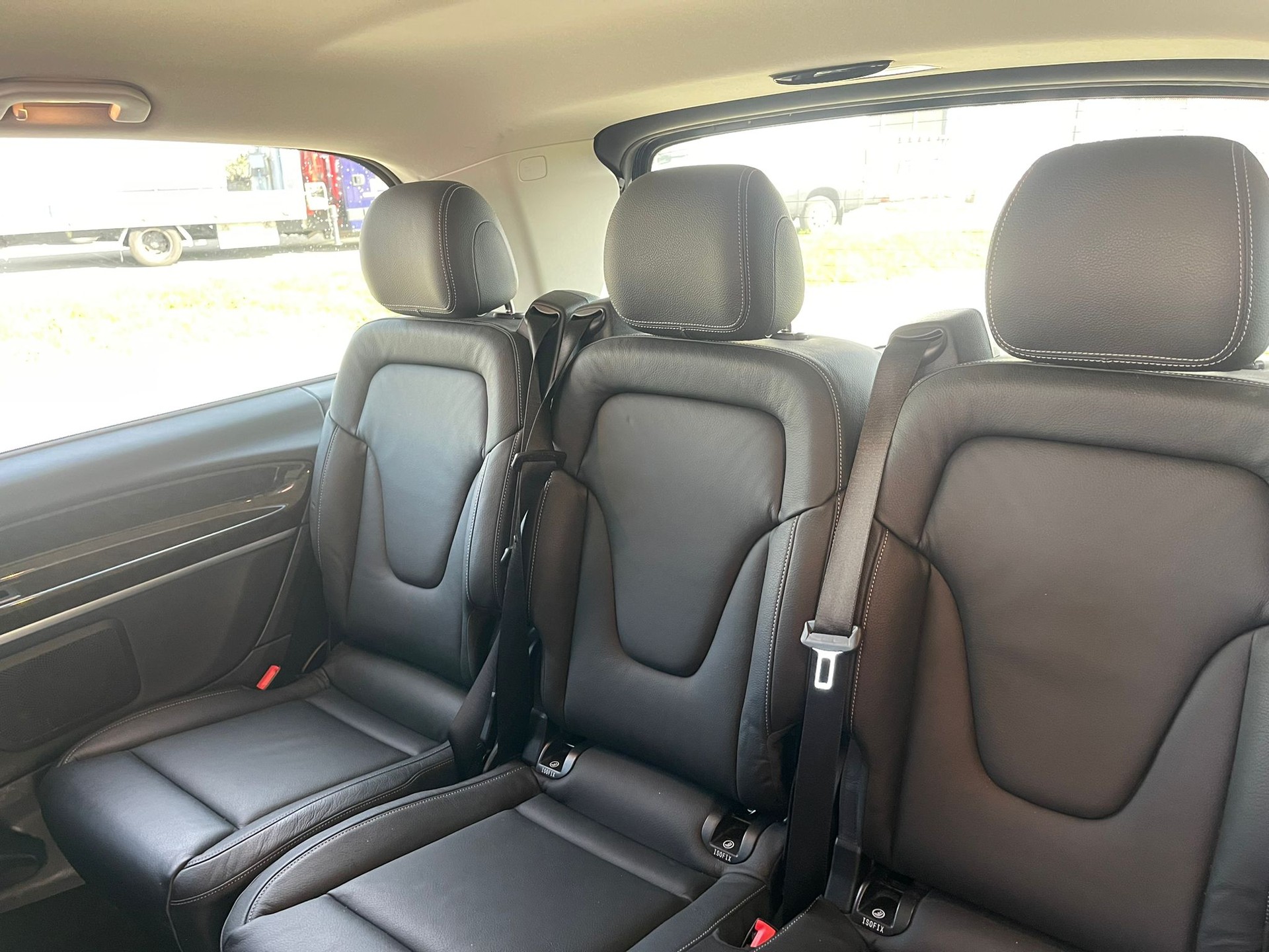MERCEDES-BENZ V 250 d Avantgarde lang 4Matic 7G-Tronic-image-10