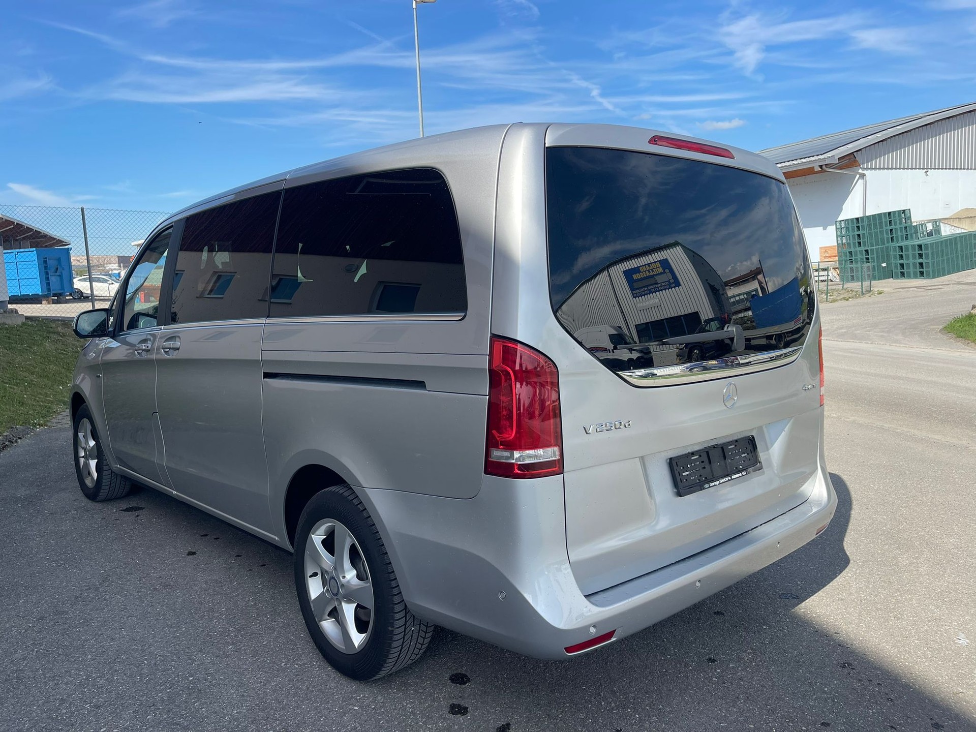 MERCEDES-BENZ V 250 d Avantgarde lang 4Matic 7G-Tronic-image-3