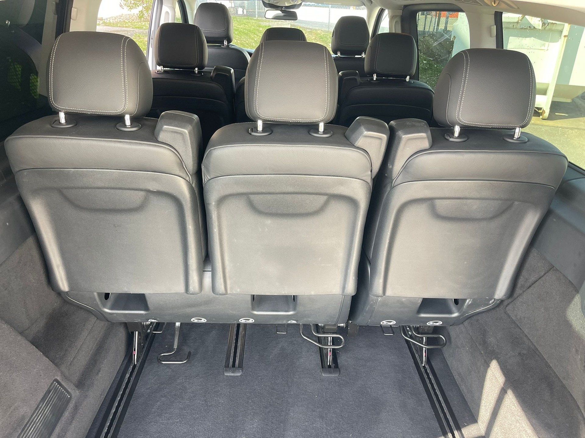 MERCEDES-BENZ V 250 d Avantgarde lang 4Matic 7G-Tronic-image-11