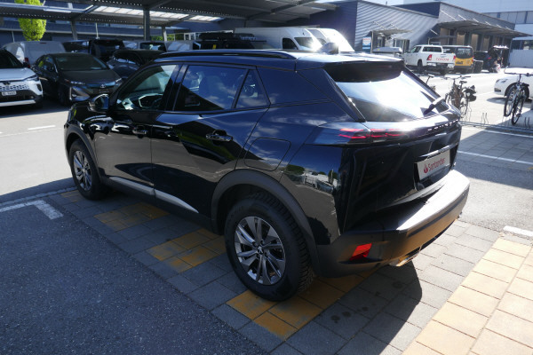 PEUGEOT 2008 1.2 PureTech GT-image-4