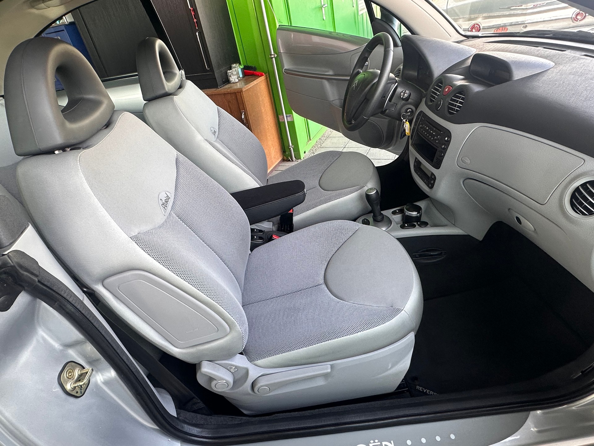 CITROEN C3 Pluriel 1.6i 16V-image-15