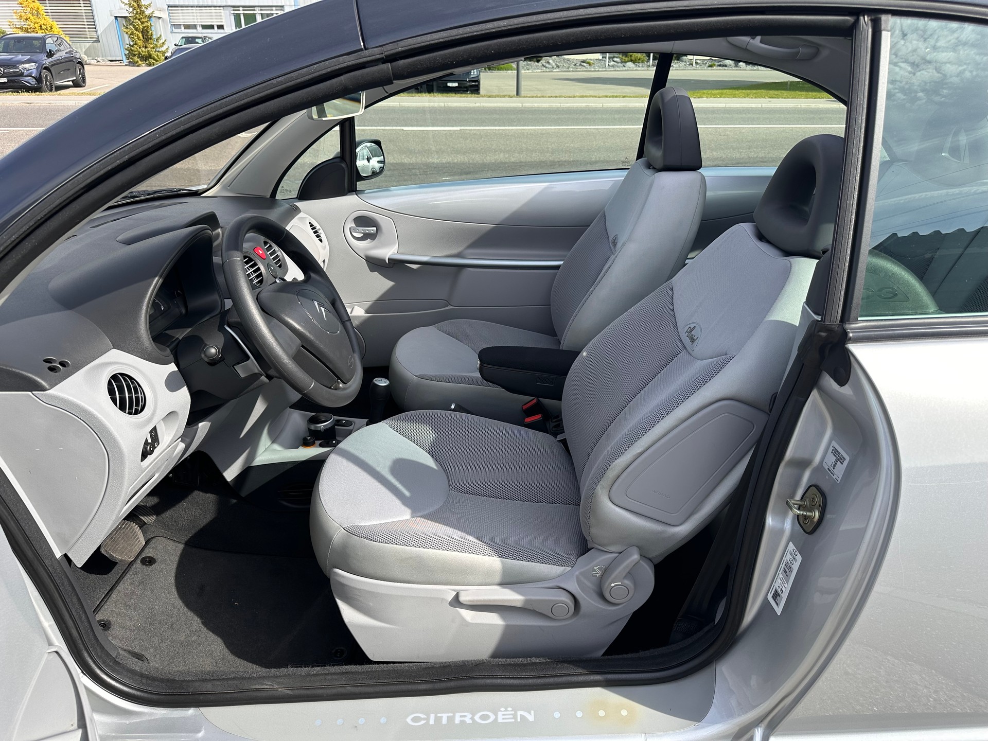 CITROEN C3 Pluriel 1.6i 16V-image-5