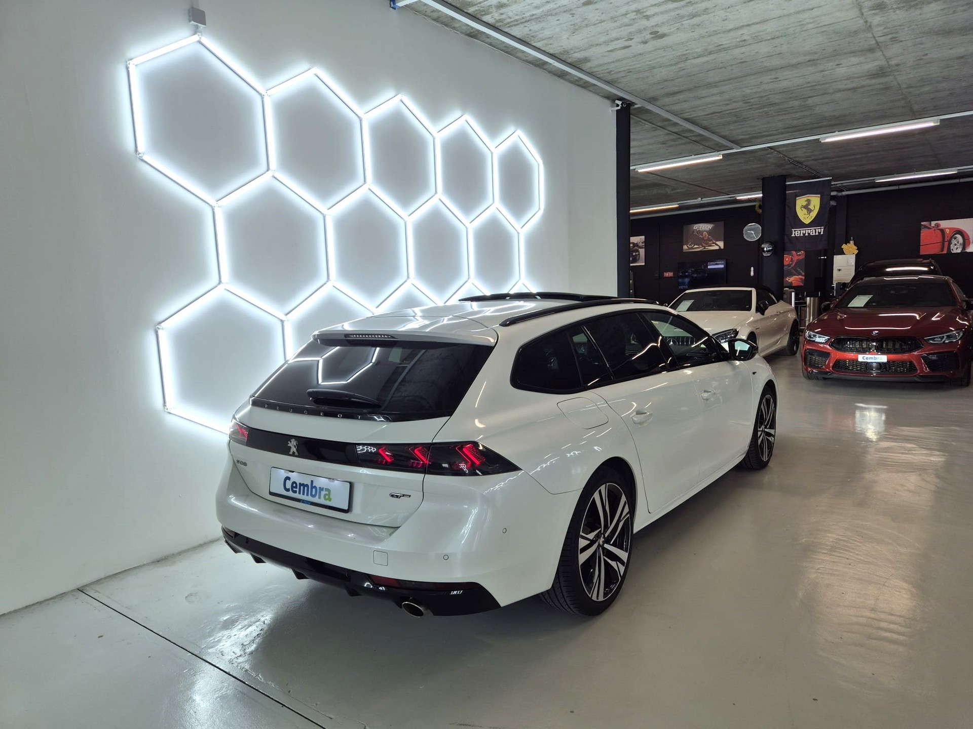 PEUGEOT 508 SW 1.6i Pure Tech GT STT-image-8