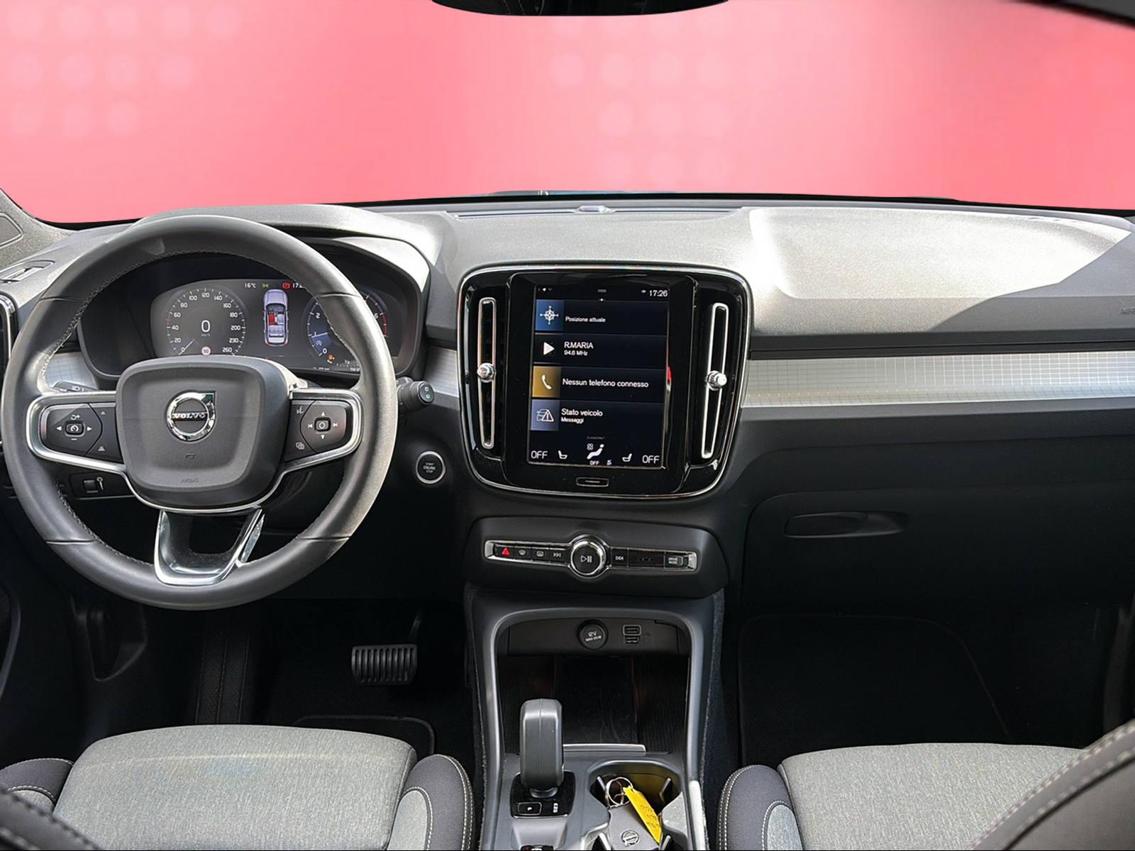 VOLVO XC40 1.5 T2 Momentum-image-12