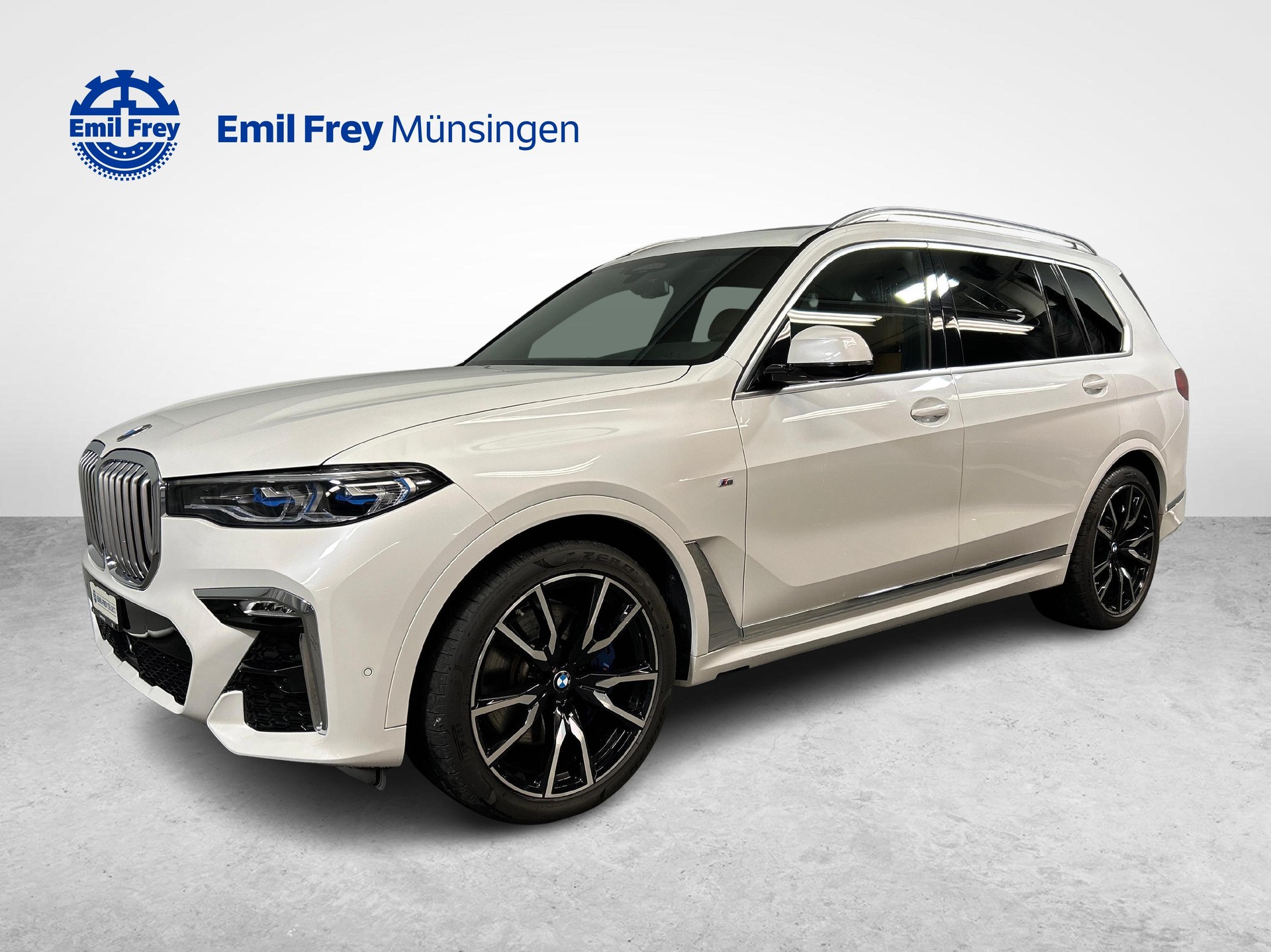 BMW X7 40d xDrive-showroom-element-1