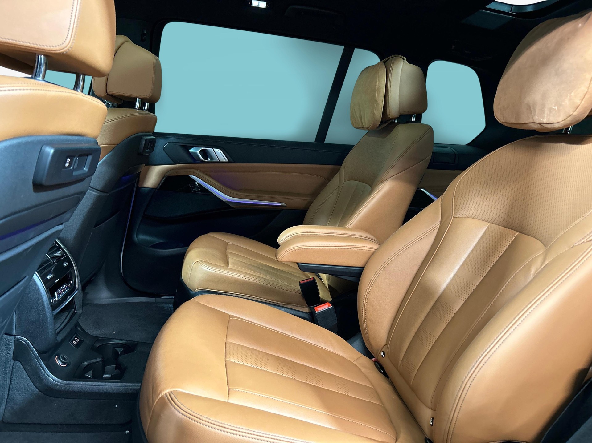 BMW X7 40d xDrive-showroom-element-3