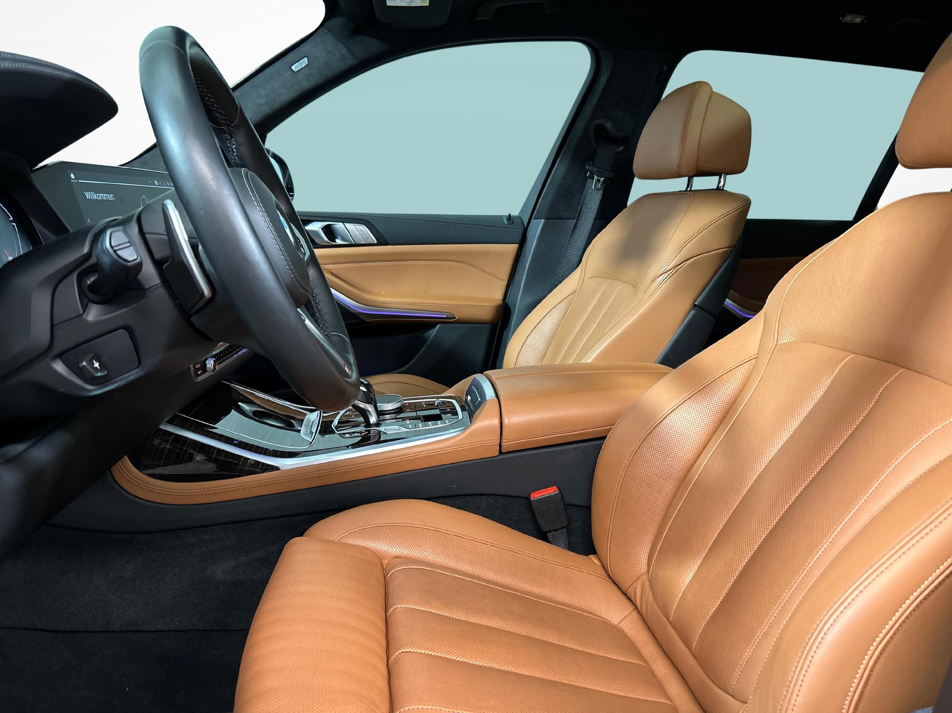BMW X7 40d xDrive-showroom-element-2