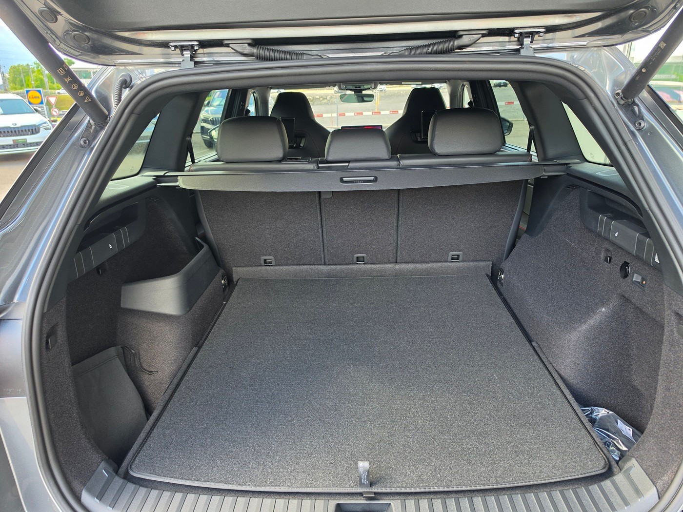 SKODA Kodiaq 2.0 TSI RS 4x4-image-5