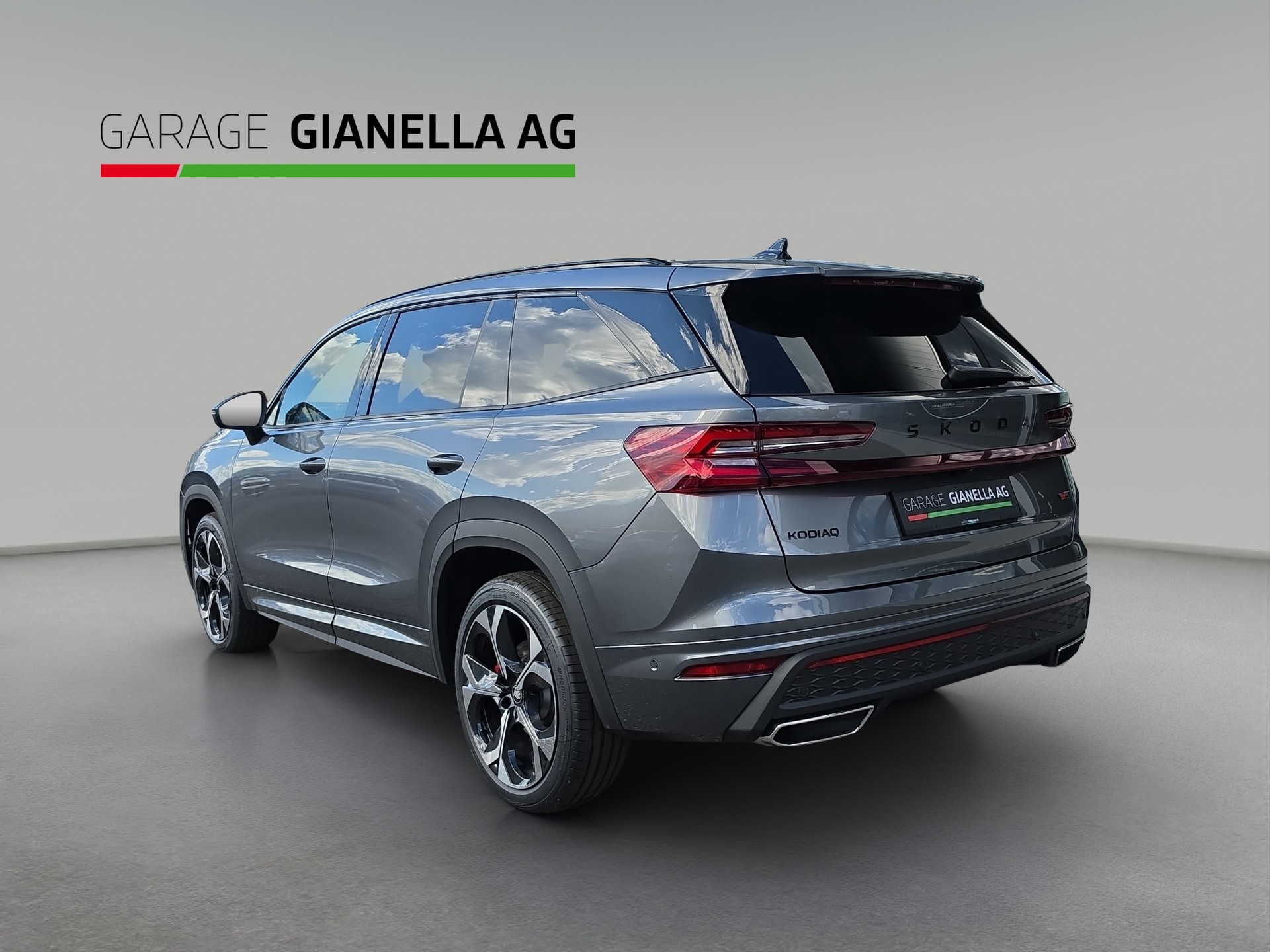 SKODA Kodiaq 2.0 TSI RS 4x4-showroom-element-2