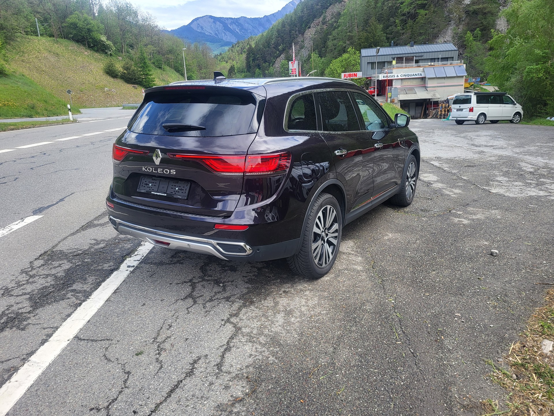 RENAULT Koleos 2.0 dCi Initiale Paris 4WD Xtronic CVT-image-2