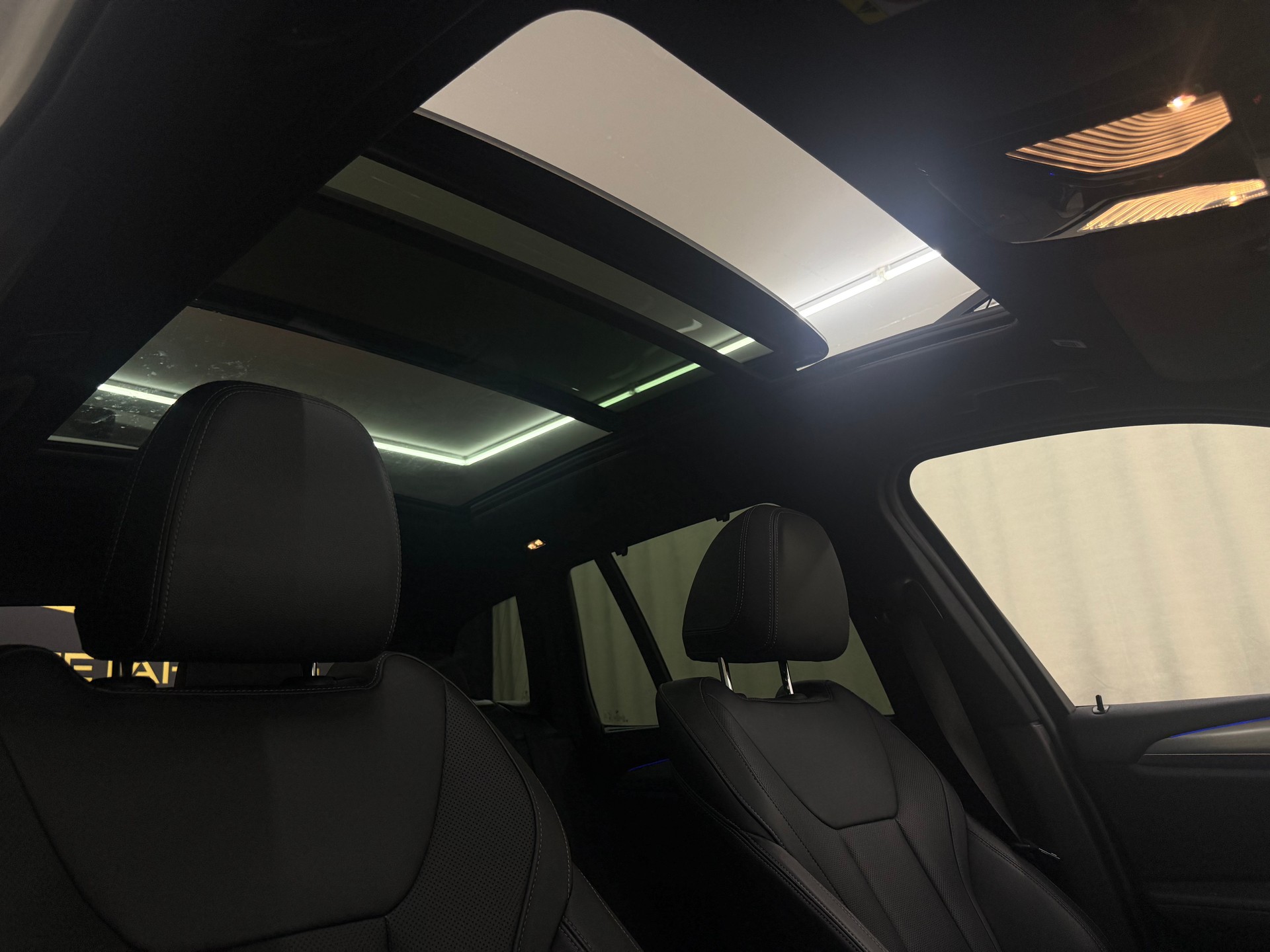 BMW X3 xDrive 20i M Sport-image-8