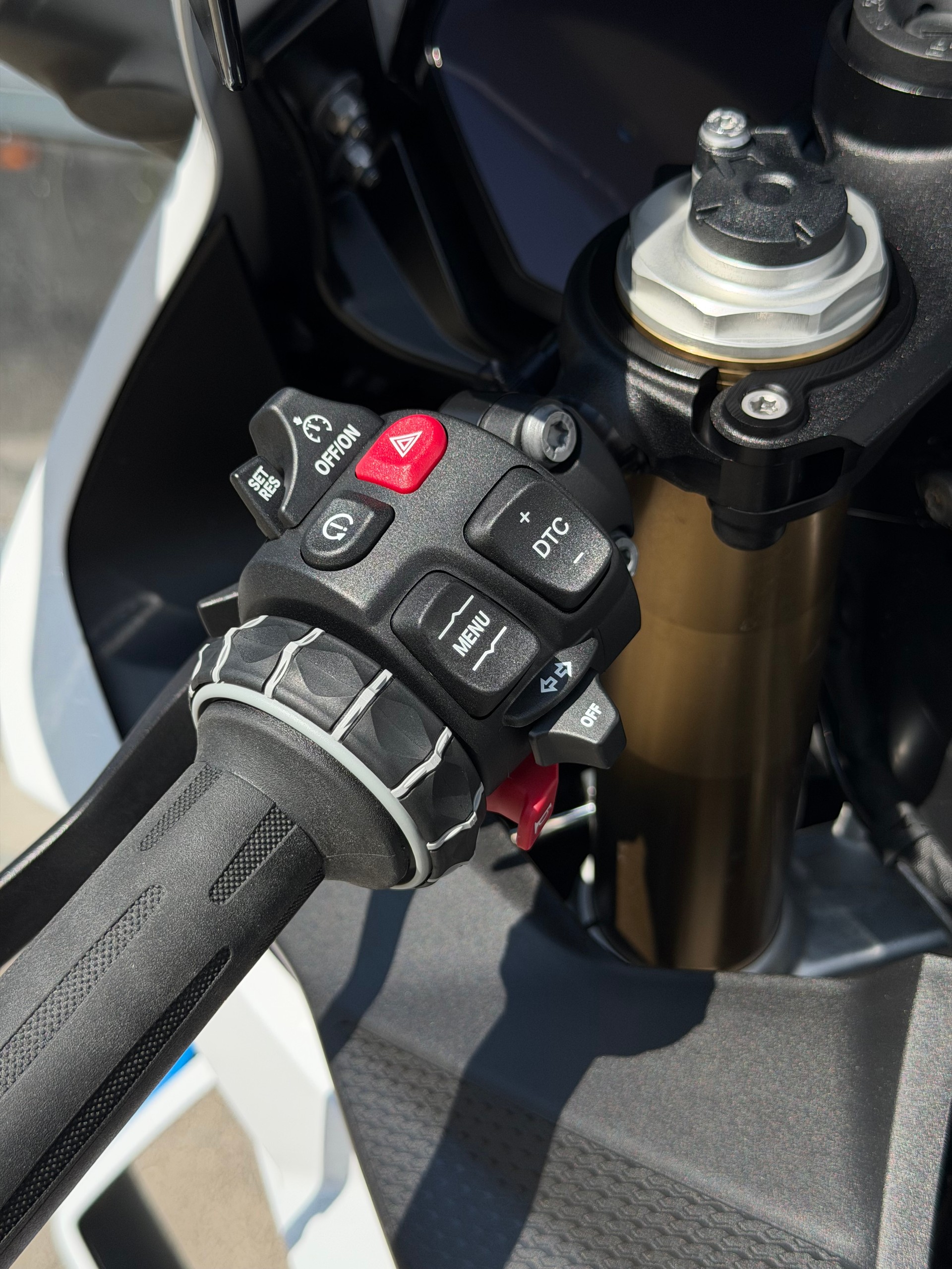 BMW S 1000 RR-image-10