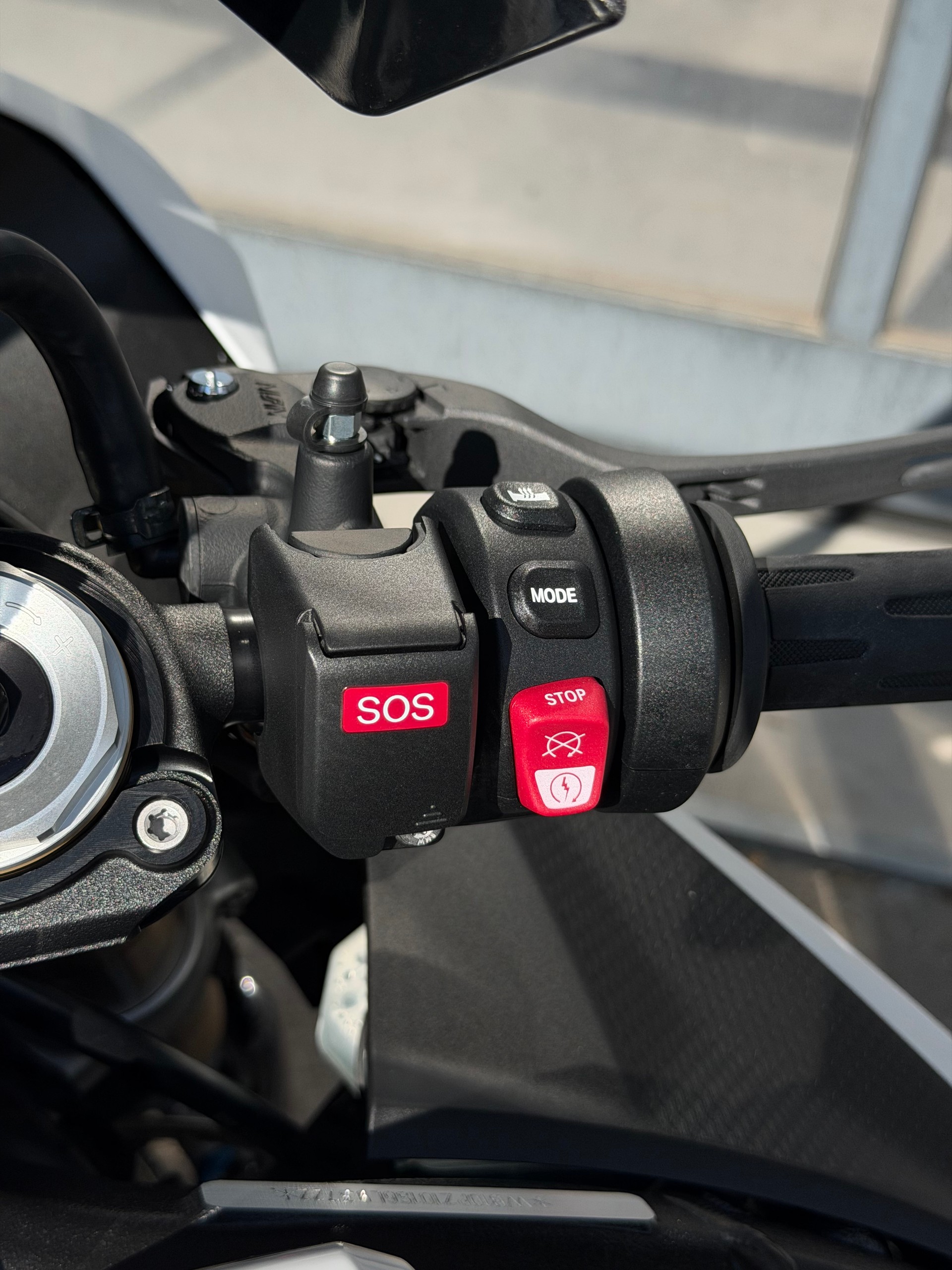 BMW S 1000 RR-image-11