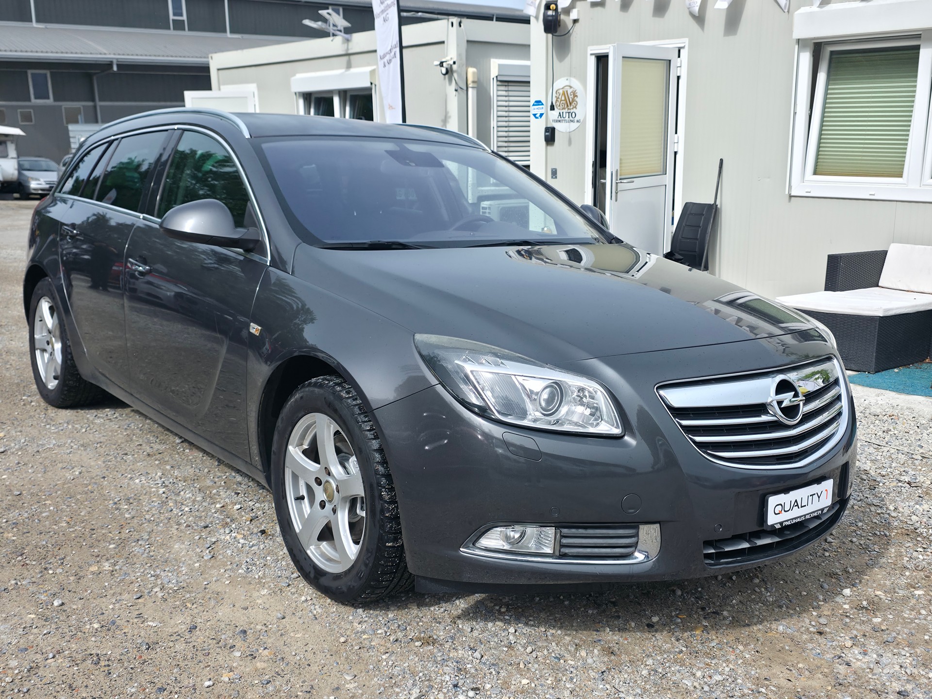 OPEL Insignia Sports Tourer 2.0 Turbo Cosmo 4WD ***FRISCH AB MFK / FRISCH AB SERVICE / 12-MT GARANTIE / GRATIS LIEFERUNG ***-image-6