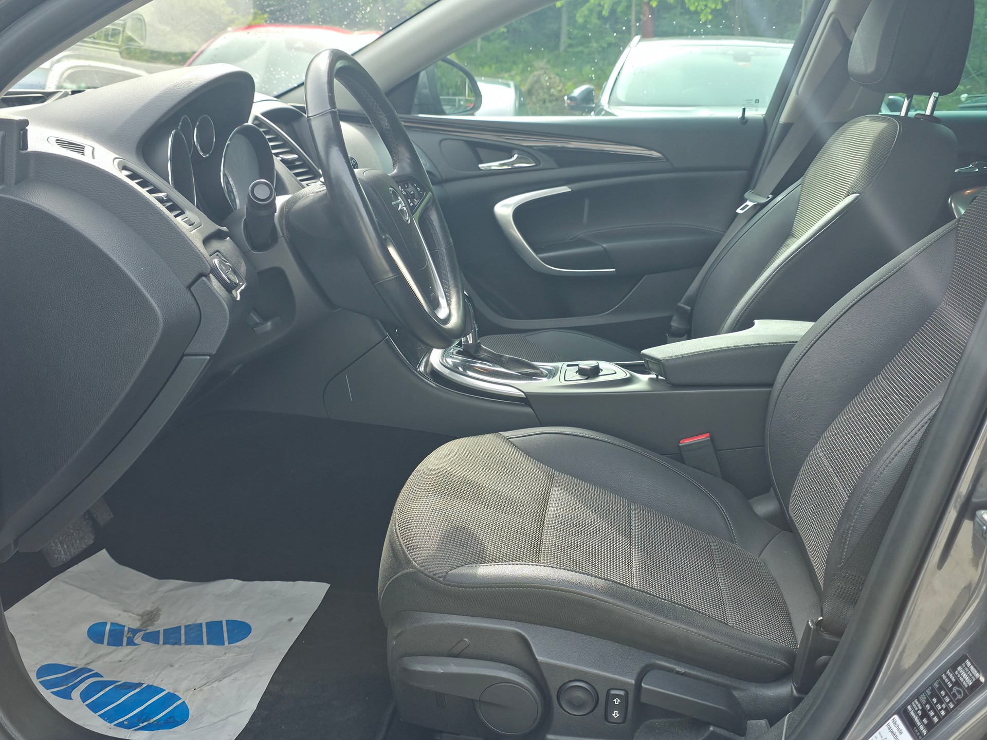 OPEL Insignia Sports Tourer 2.0 Turbo Cosmo 4WD ***FRISCH AB MFK / FRISCH AB SERVICE / 12-MT GARANTIE / GRATIS LIEFERUNG ***-image-8