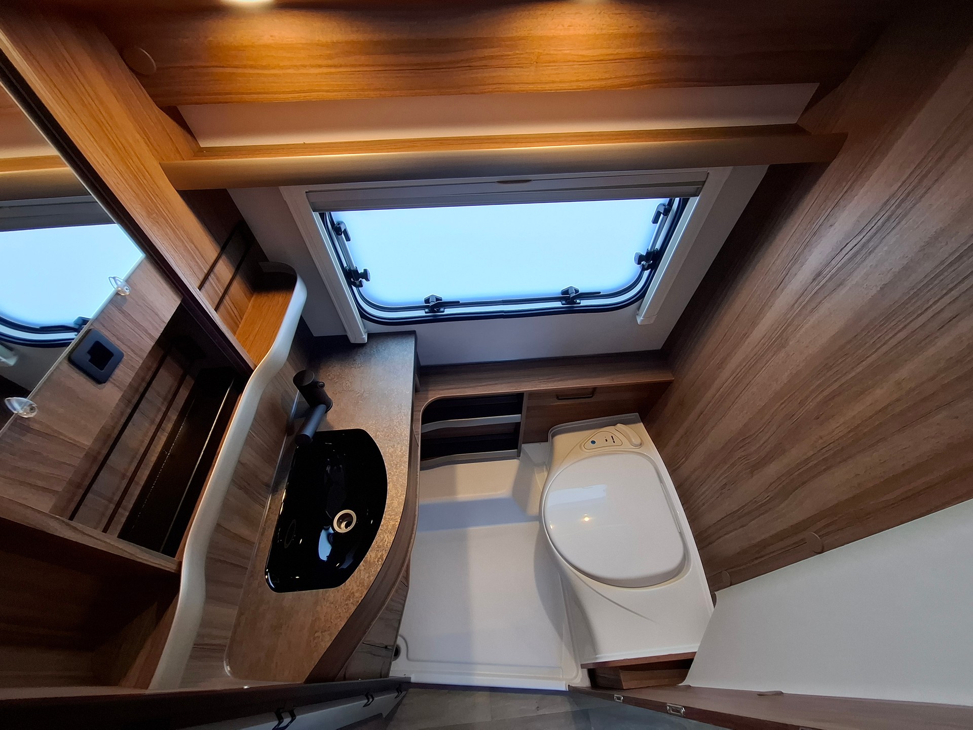 ERIBA Touring 430-image-5