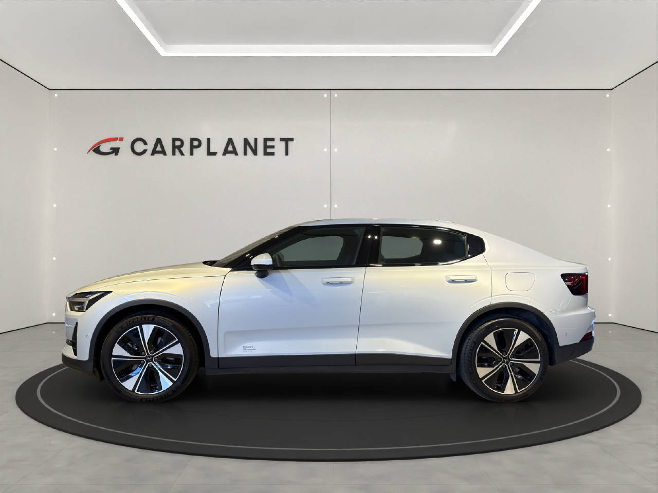 POLESTAR 2 Long Range Dual Motor Performance-showroom-element-1
