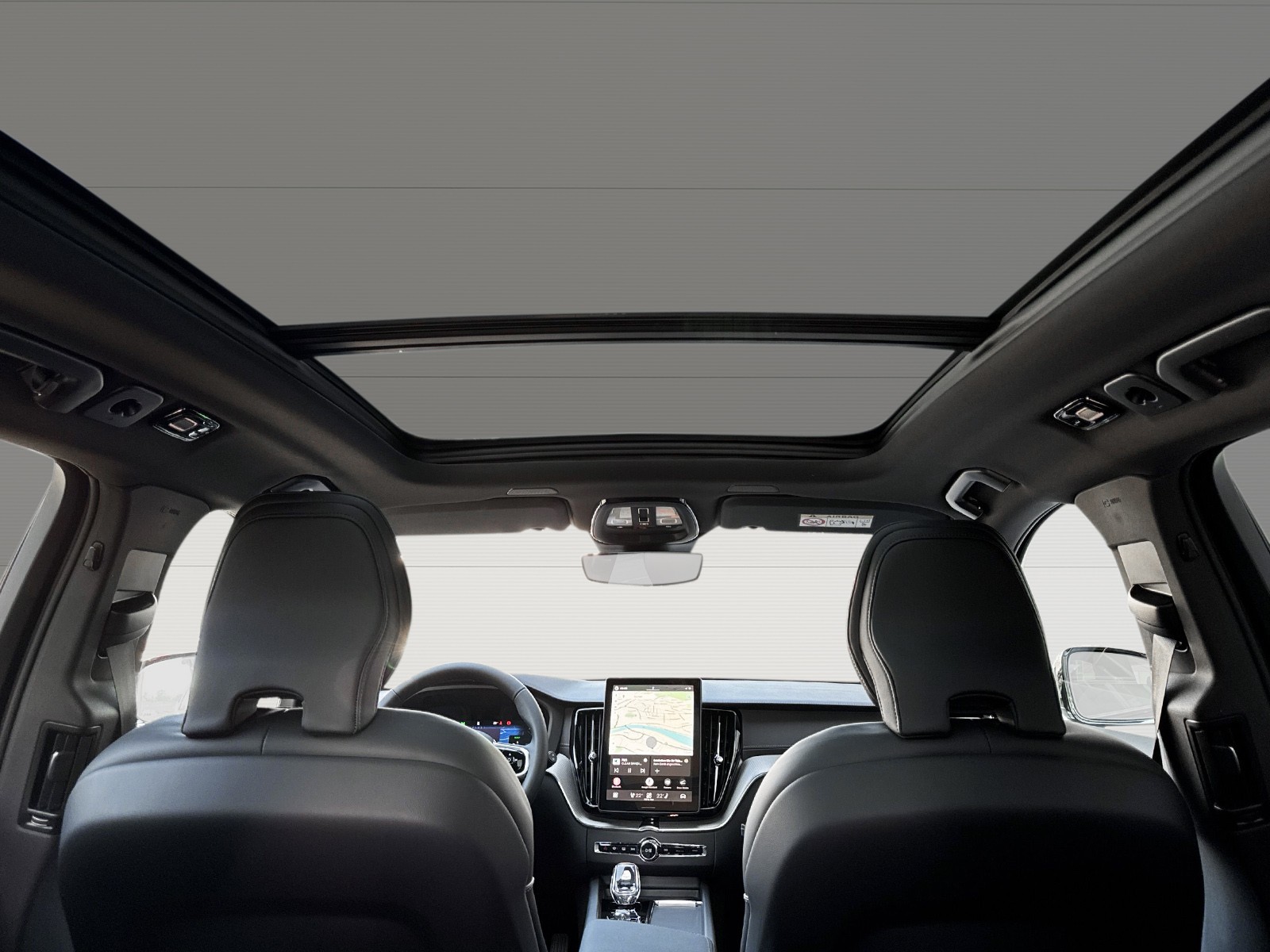 VOLVO XC60 2.0 T6 TE Black Edition eAWD-image-11
