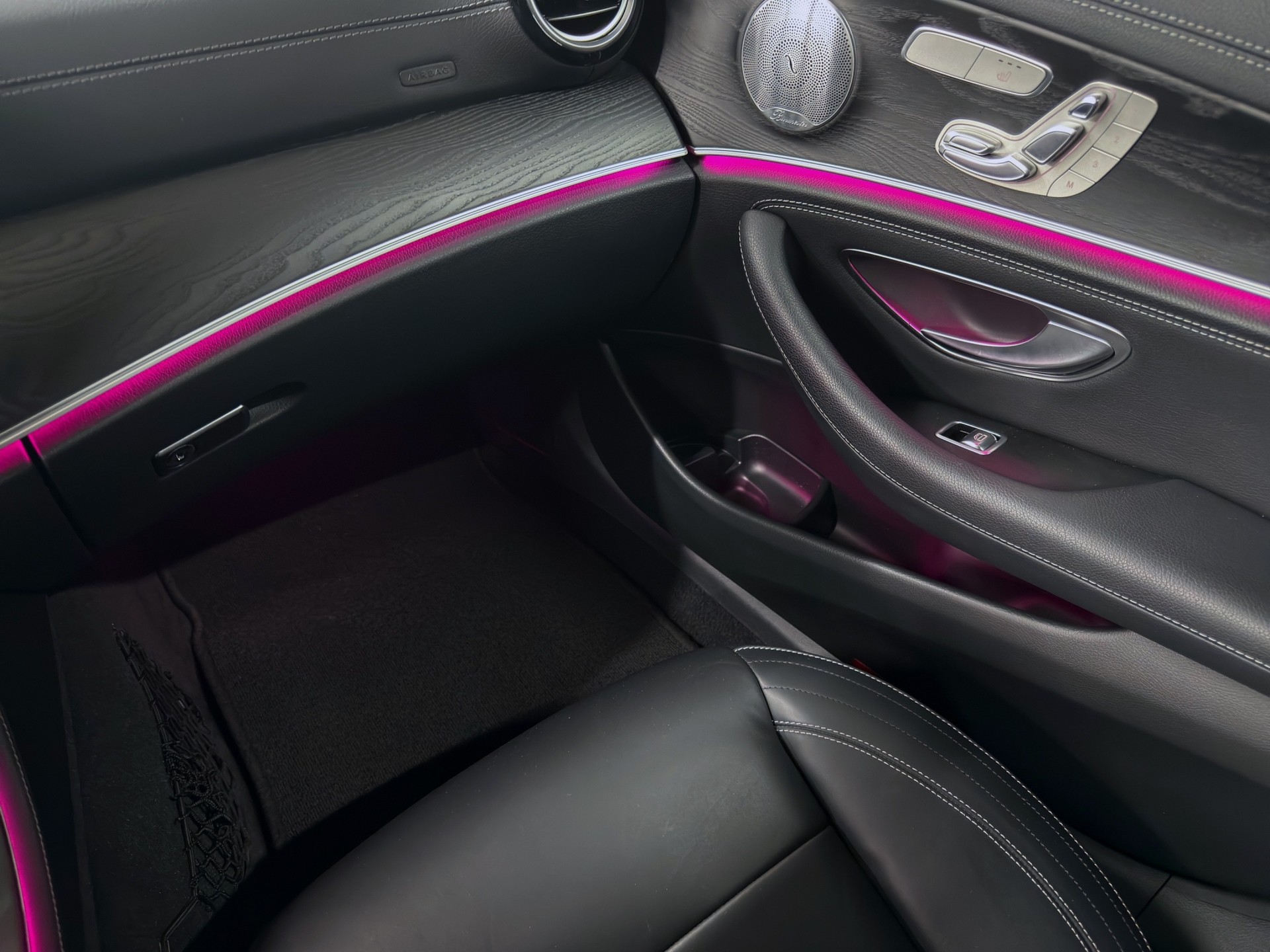 MERCEDES-BENZ E 450 AMG Line 4Matic 9G-Tronic-image-23
