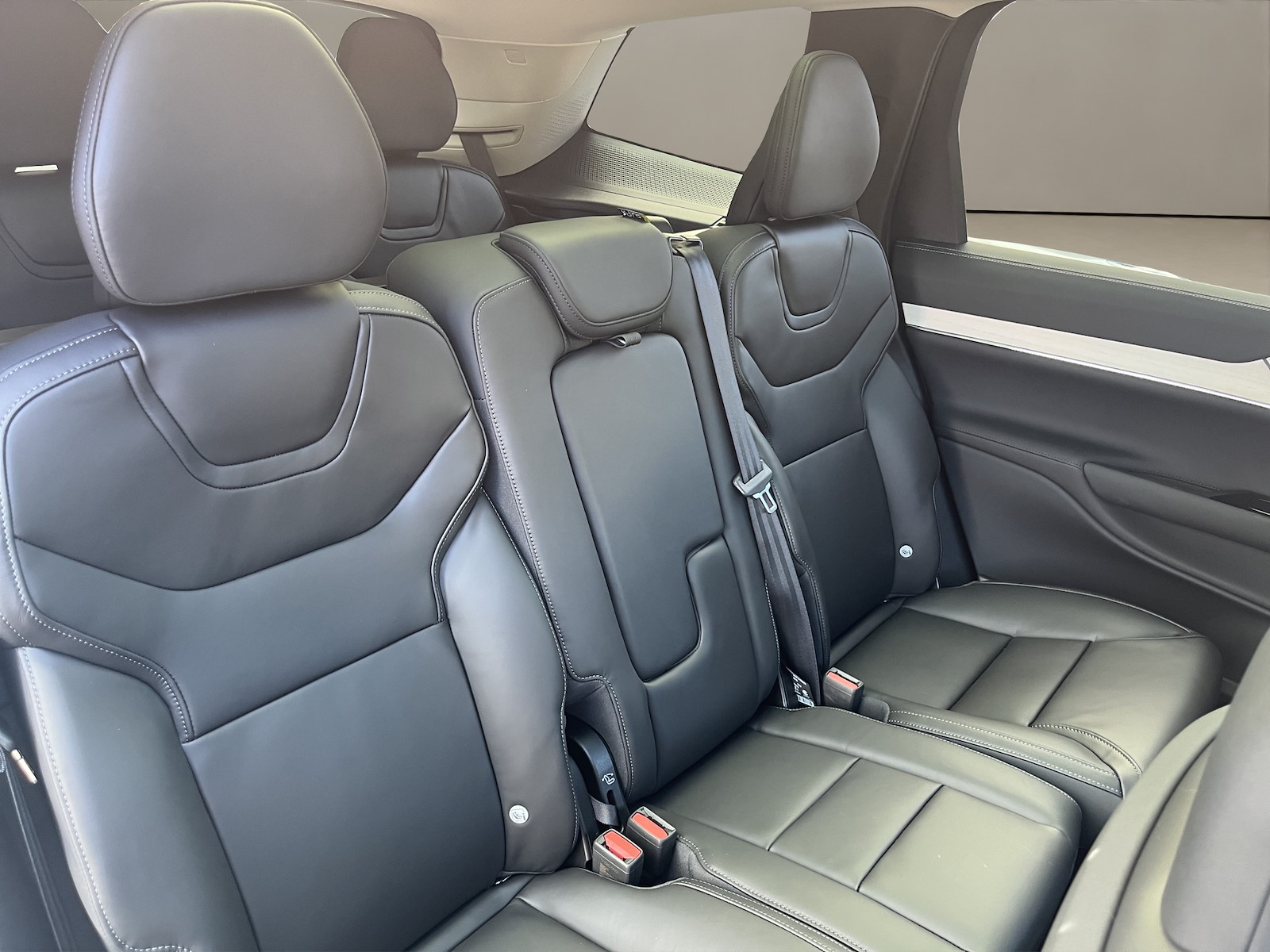 VOLVO EX 90 Twin Performance Ultra AWDD-image-11