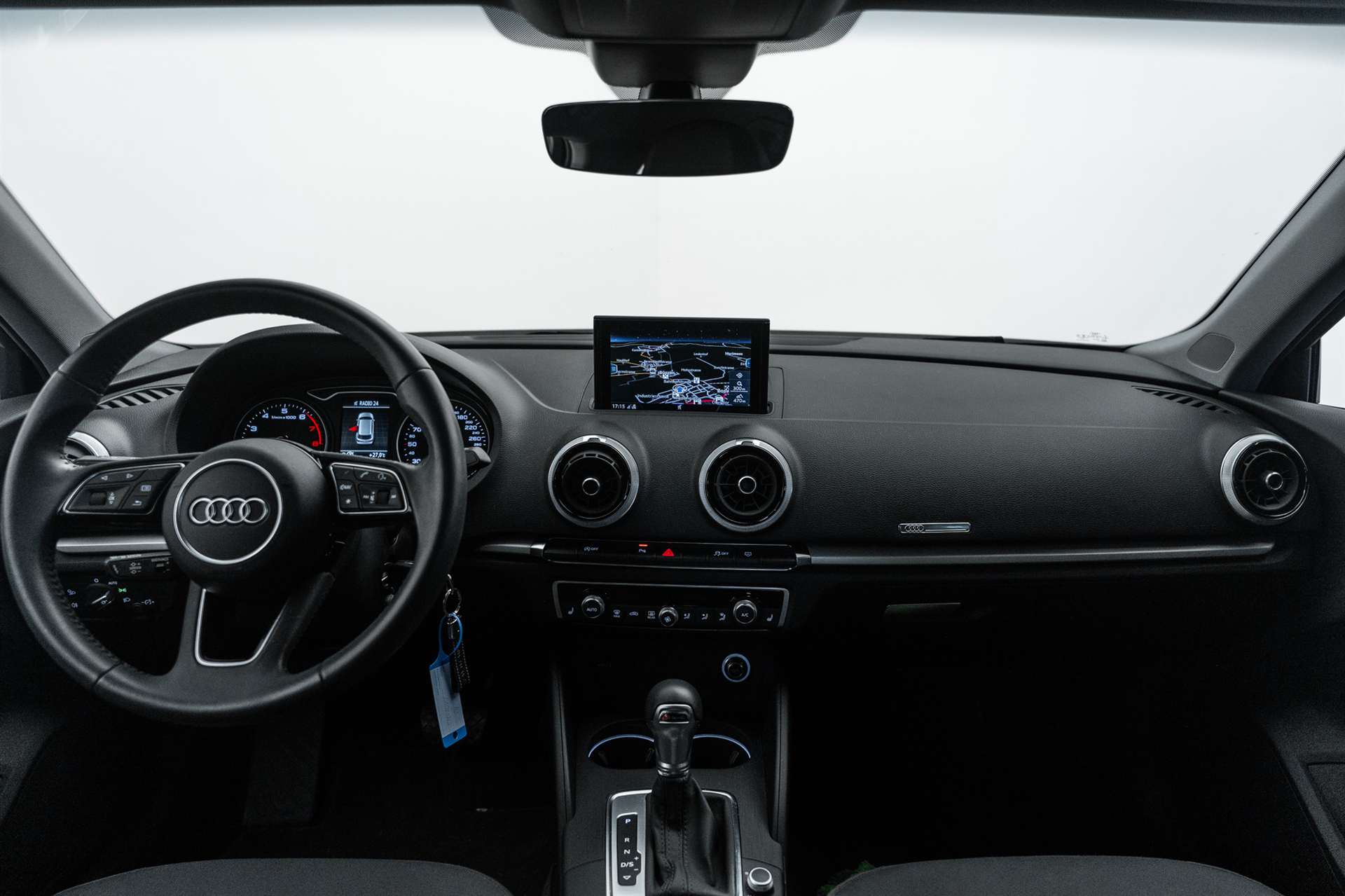 AUDI A3 Sportback 35 TFSI S-tronic-image-8