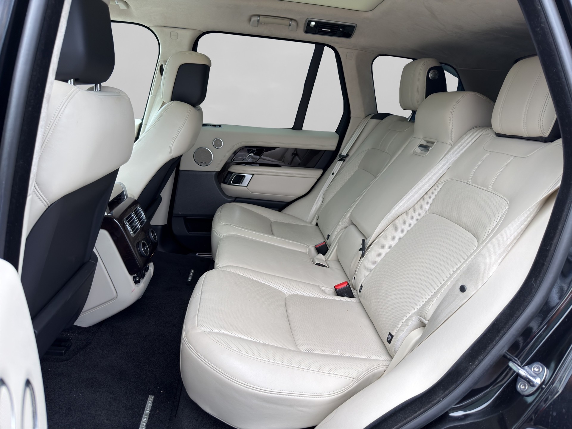 LAND ROVER Range Rover 4.4 SDV8 Vogue Automatic-image-8