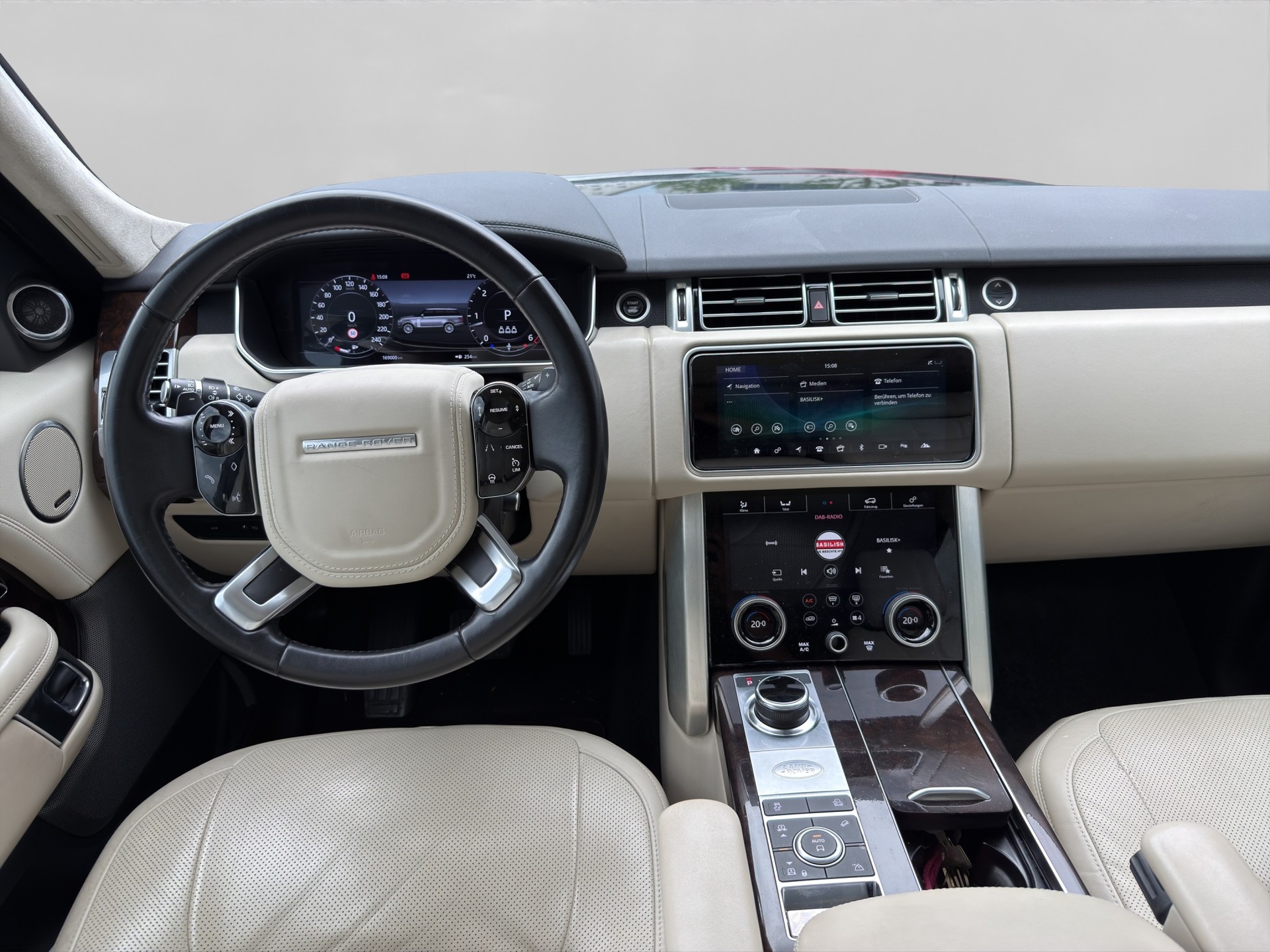 LAND ROVER Range Rover 4.4 SDV8 Vogue Automatic-image-6