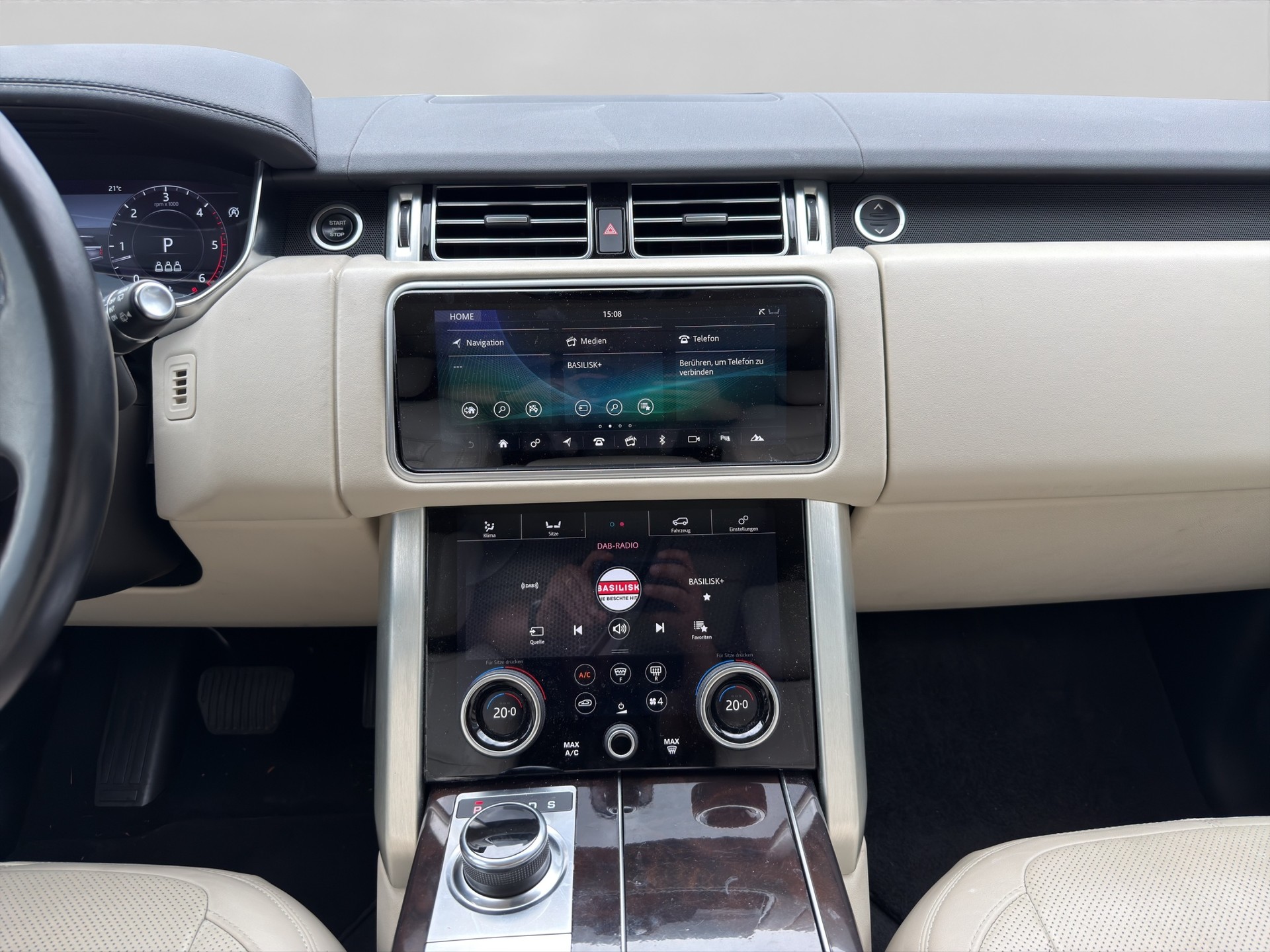 LAND ROVER Range Rover 4.4 SDV8 Vogue Automatic-image-7