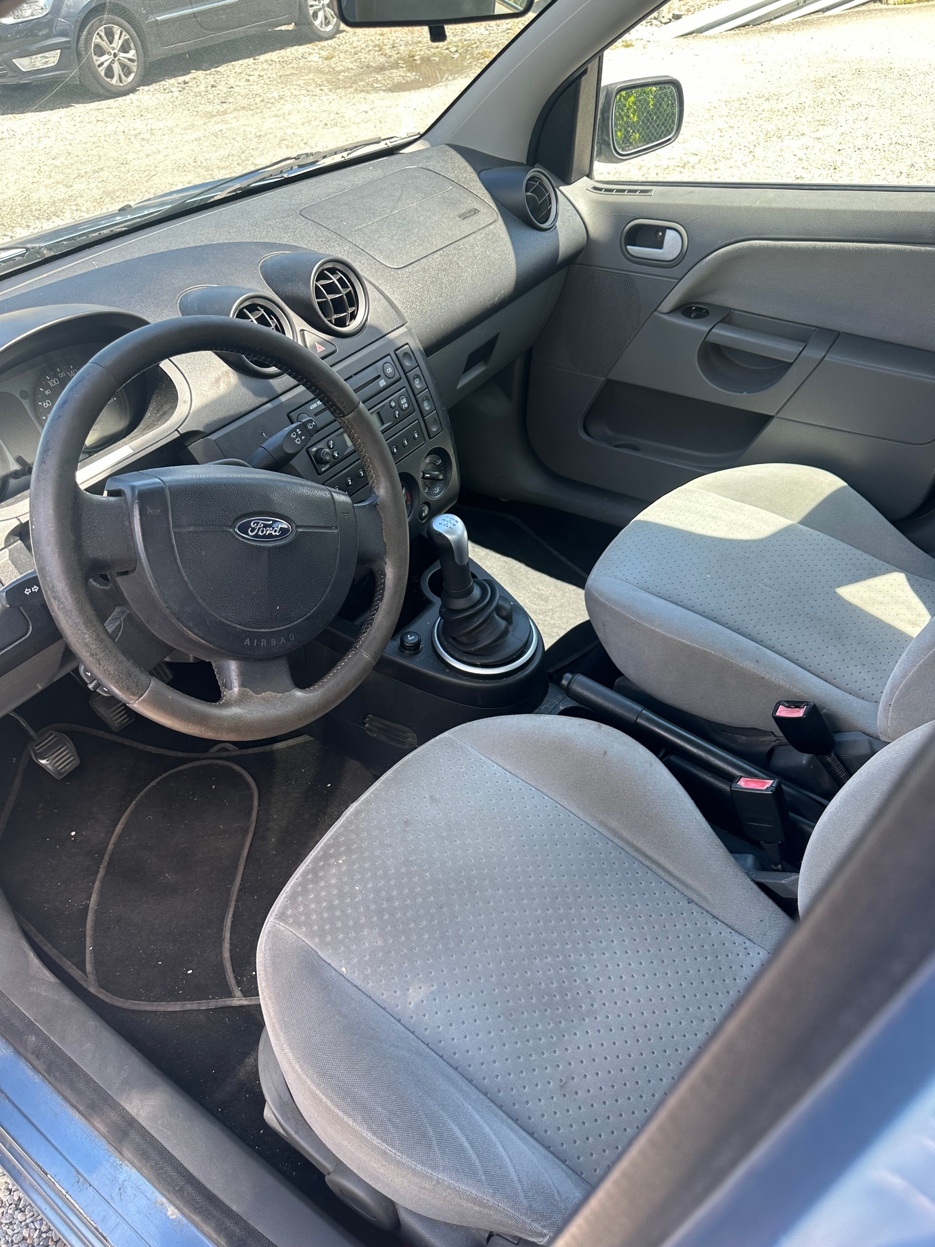 FORD Fiesta 1.4 TDCi Trend-image-4