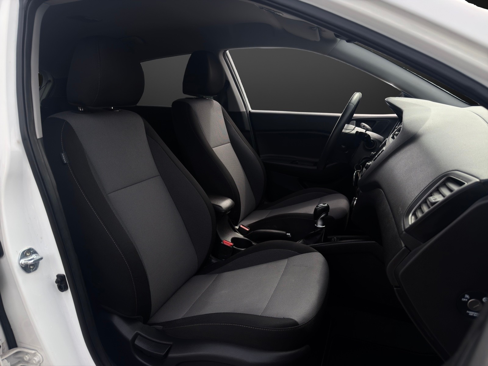 HYUNDAI i20 1.0 T-GDi Amplia mit 100 PS-image-8