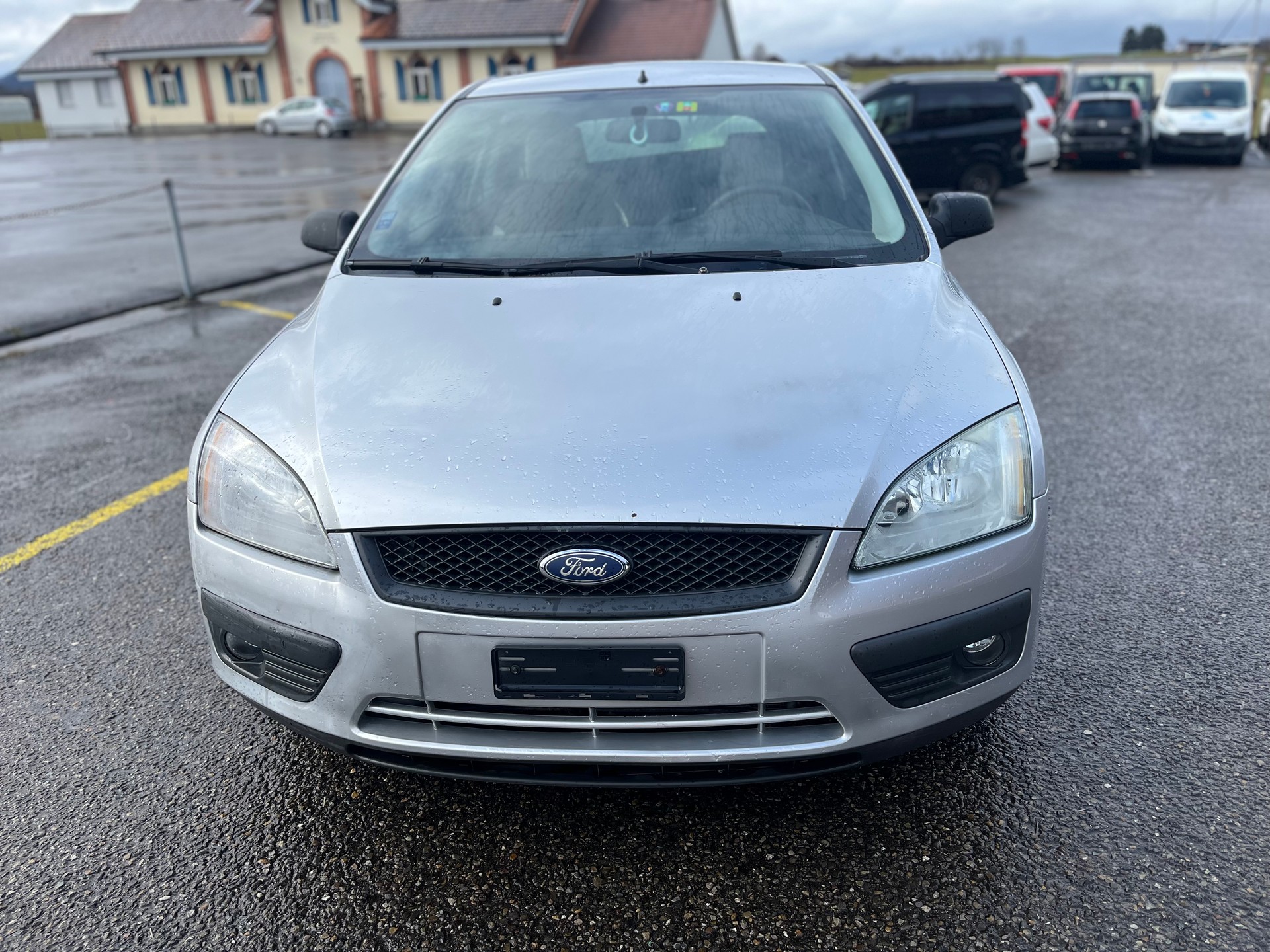 FORD 1,6 16 V Benzi Euro B04 mit Klimaanlage Limousine