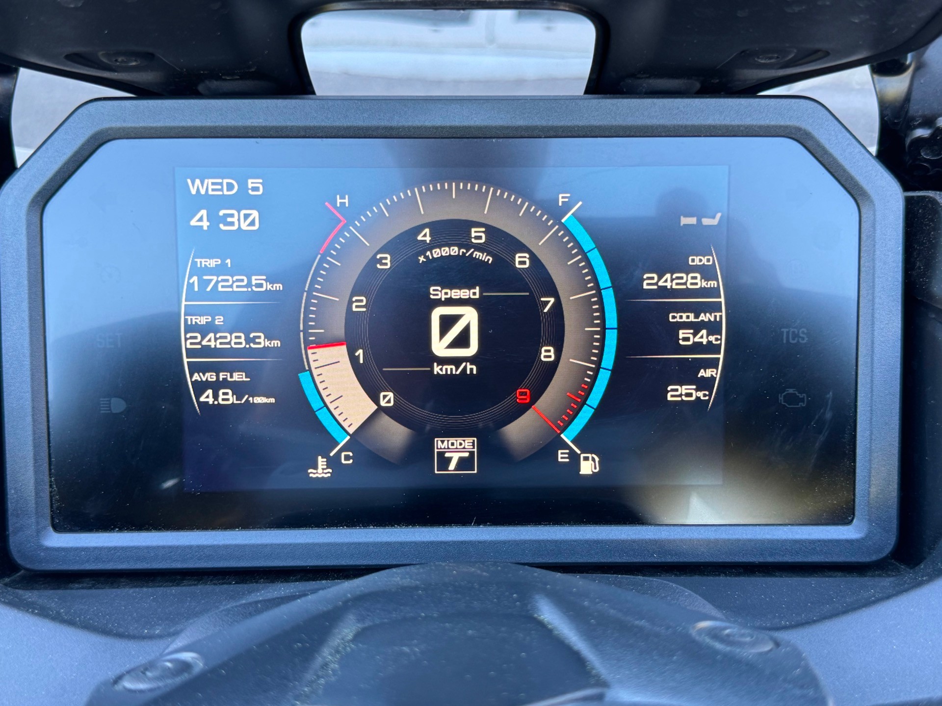 YAMAHA T-MAX Tech-Max XP 560-image-13