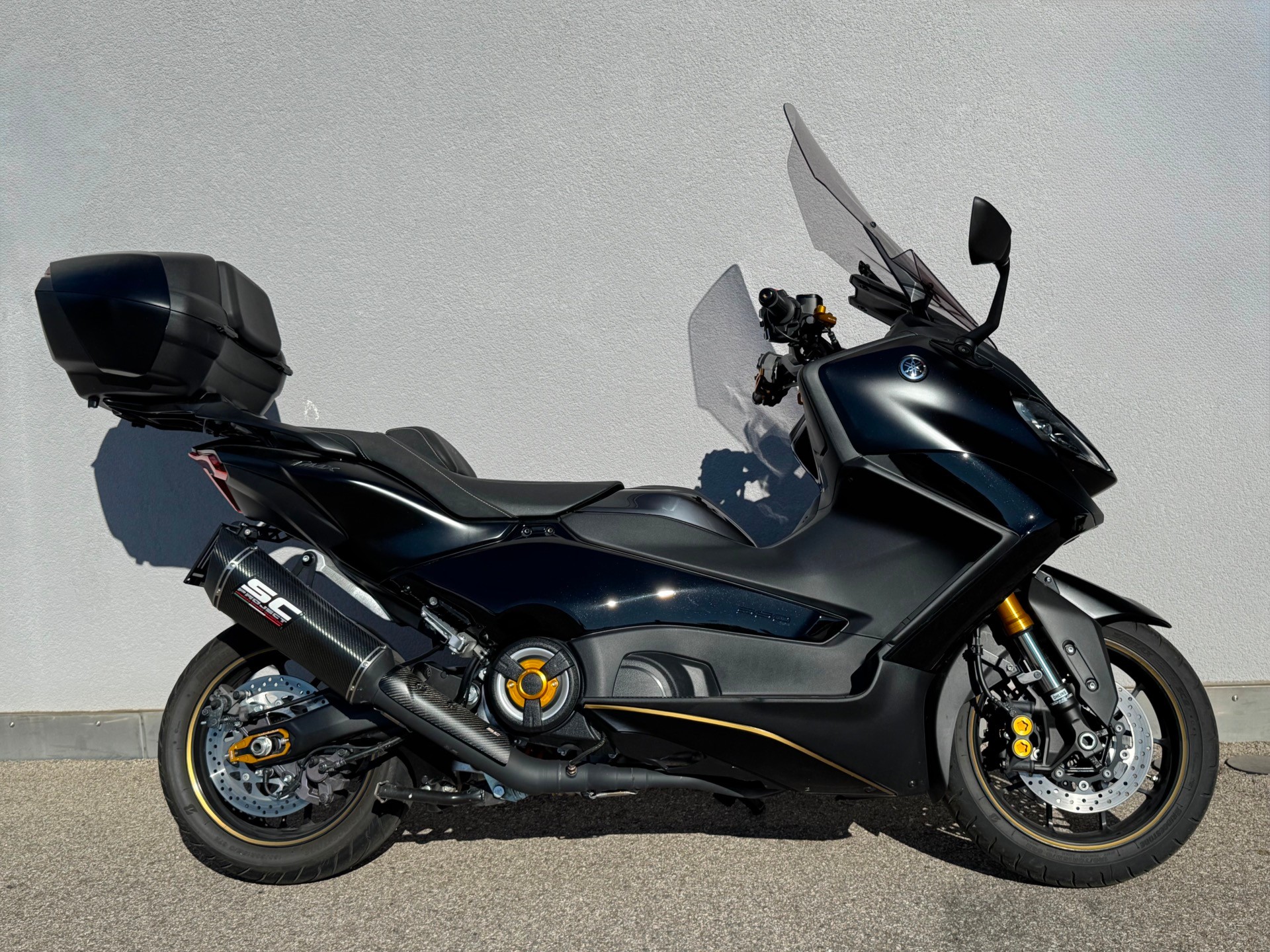 YAMAHA T-MAX Tech-Max XP 560-showroom-element-1