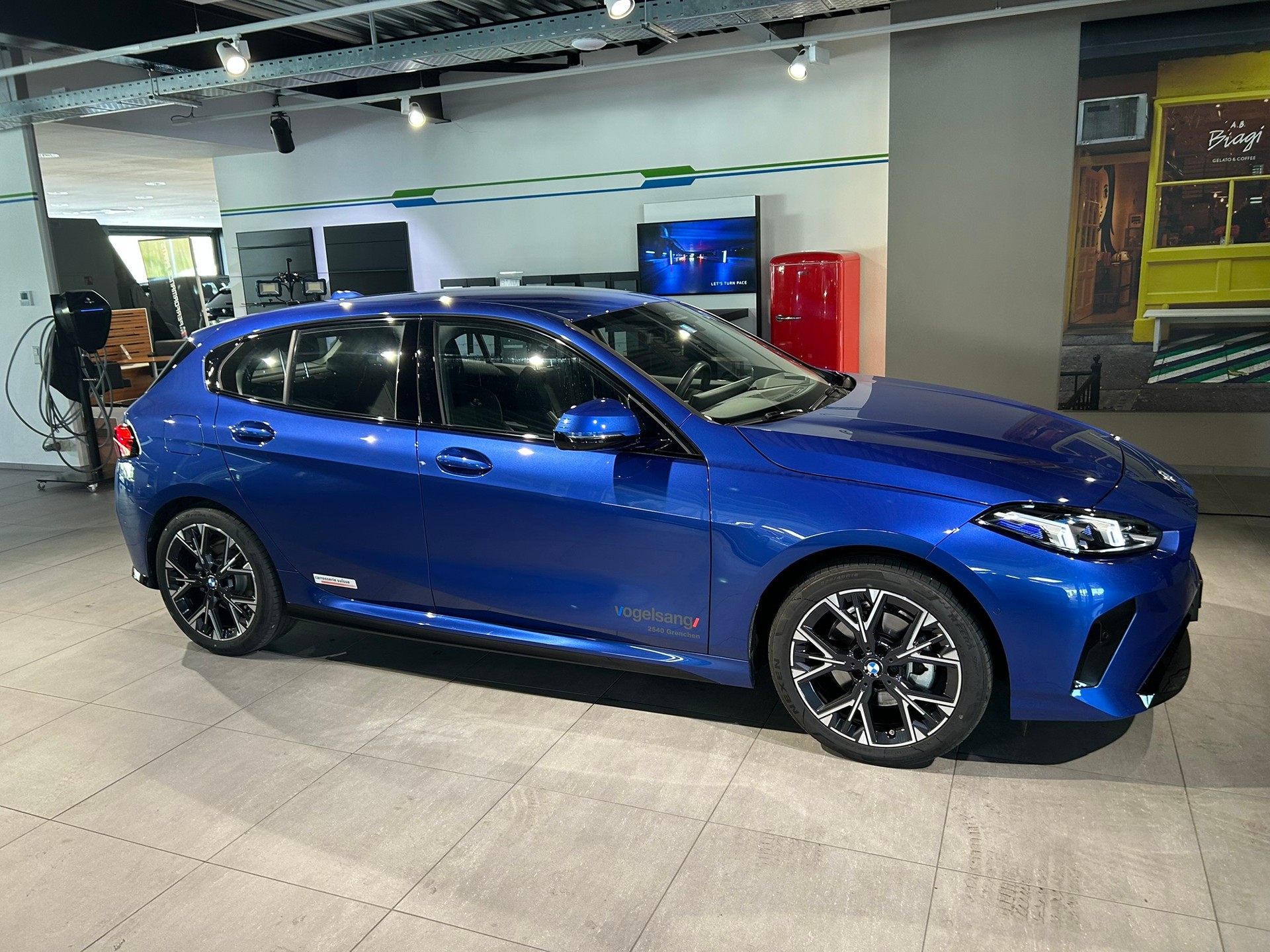 BMW 120 M Sport Steptronic-image-4