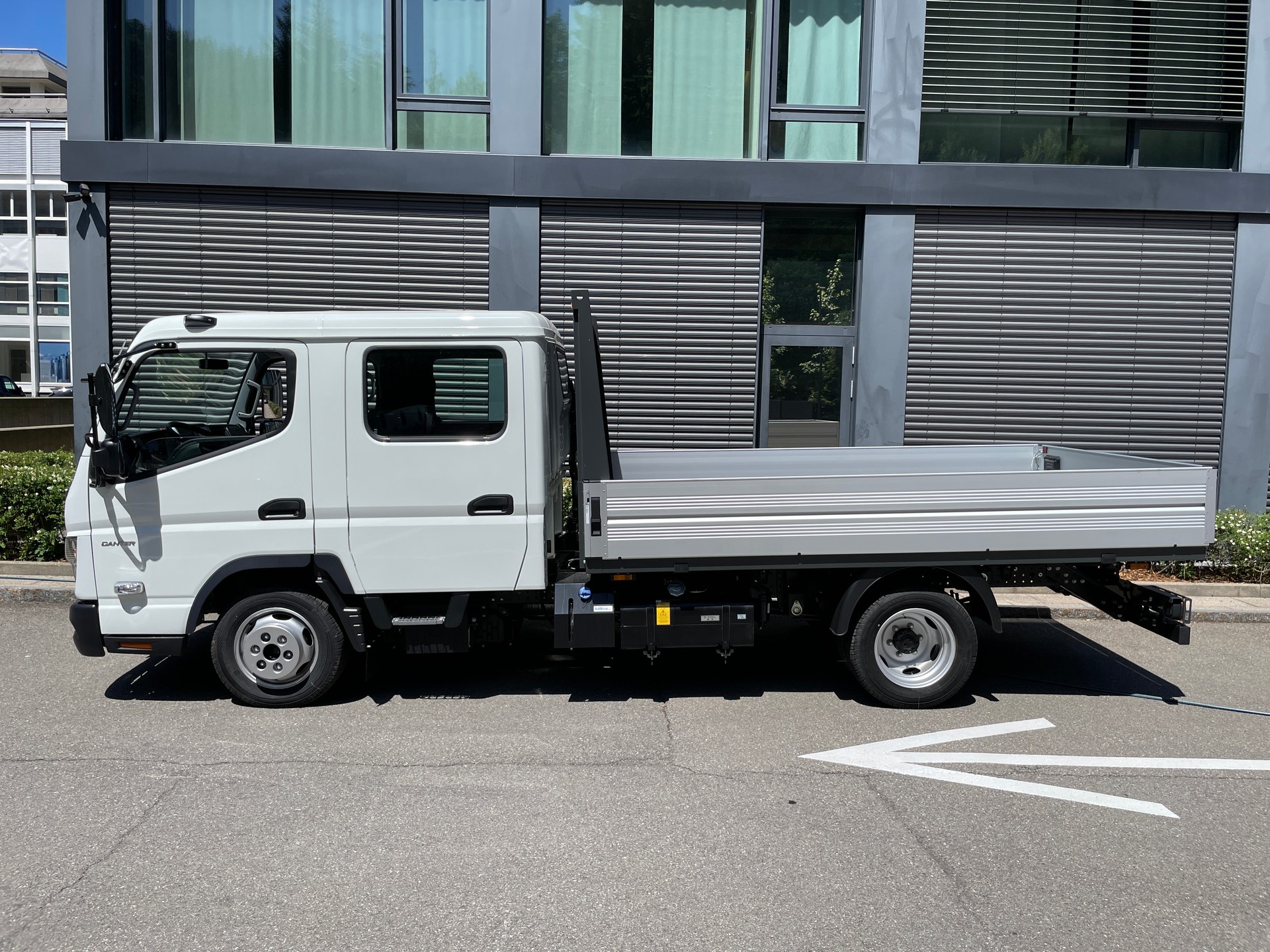MITSUBISHI FUSO CANTER 3C15D, manuell-showroom-element-1