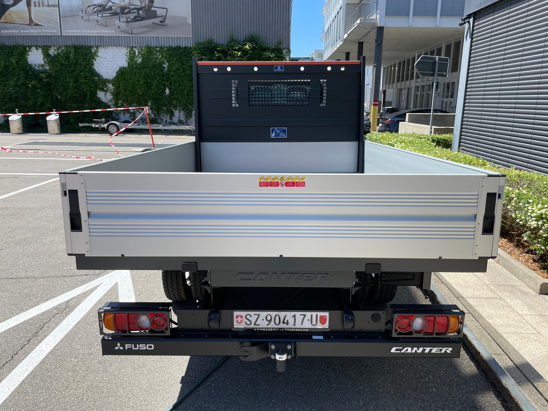 MITSUBISHI FUSO CANTER 3C15D, manuell-showroom-element-3