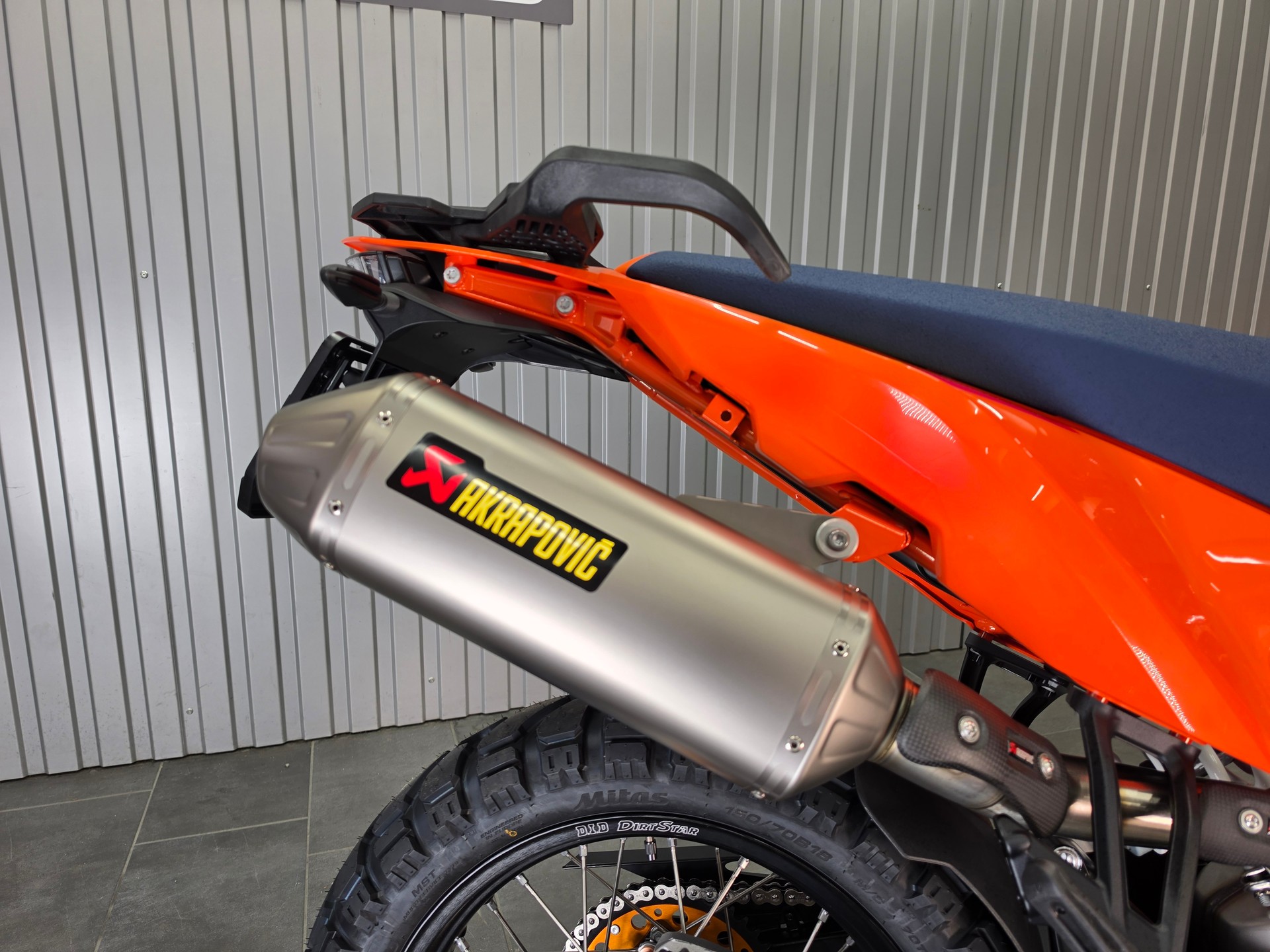 KTM 890 Adventure R Rally-image-3