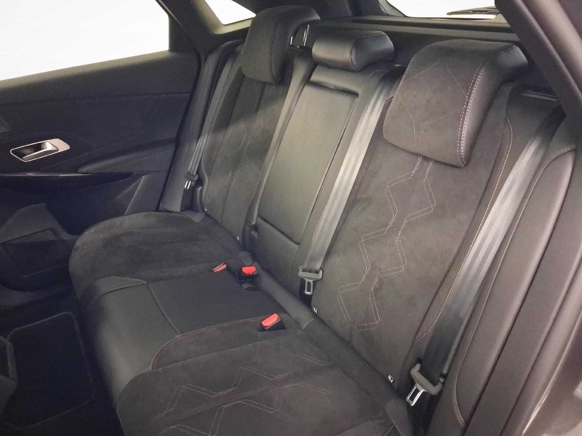 DS AUTOMOBILES 7 Crossback 1.6 PureTech Performance Line+-image-10
