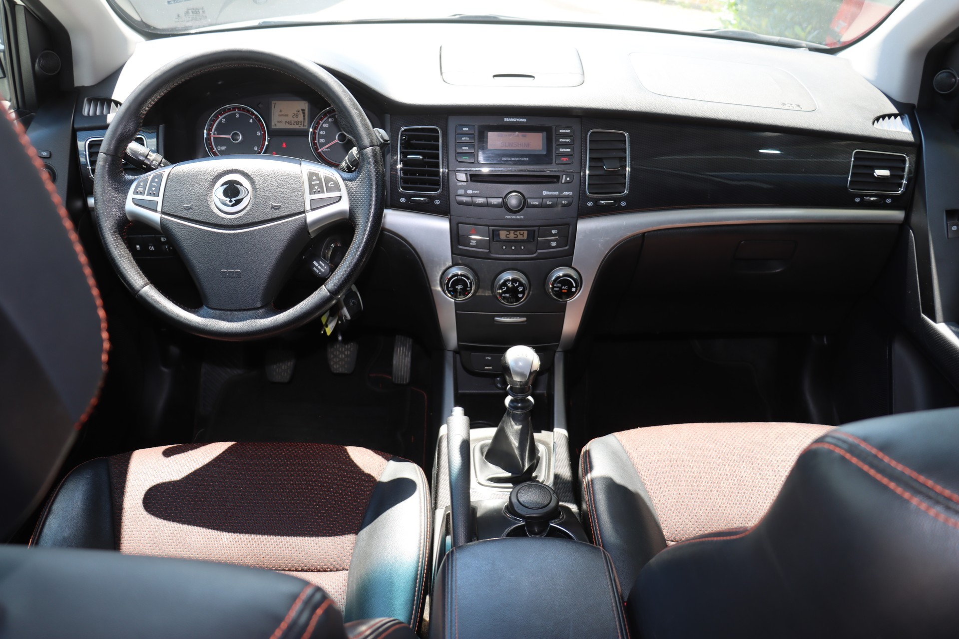 KGM-SsangYong Korando 2.0 e-XDI Sapphire 4WD-image-9