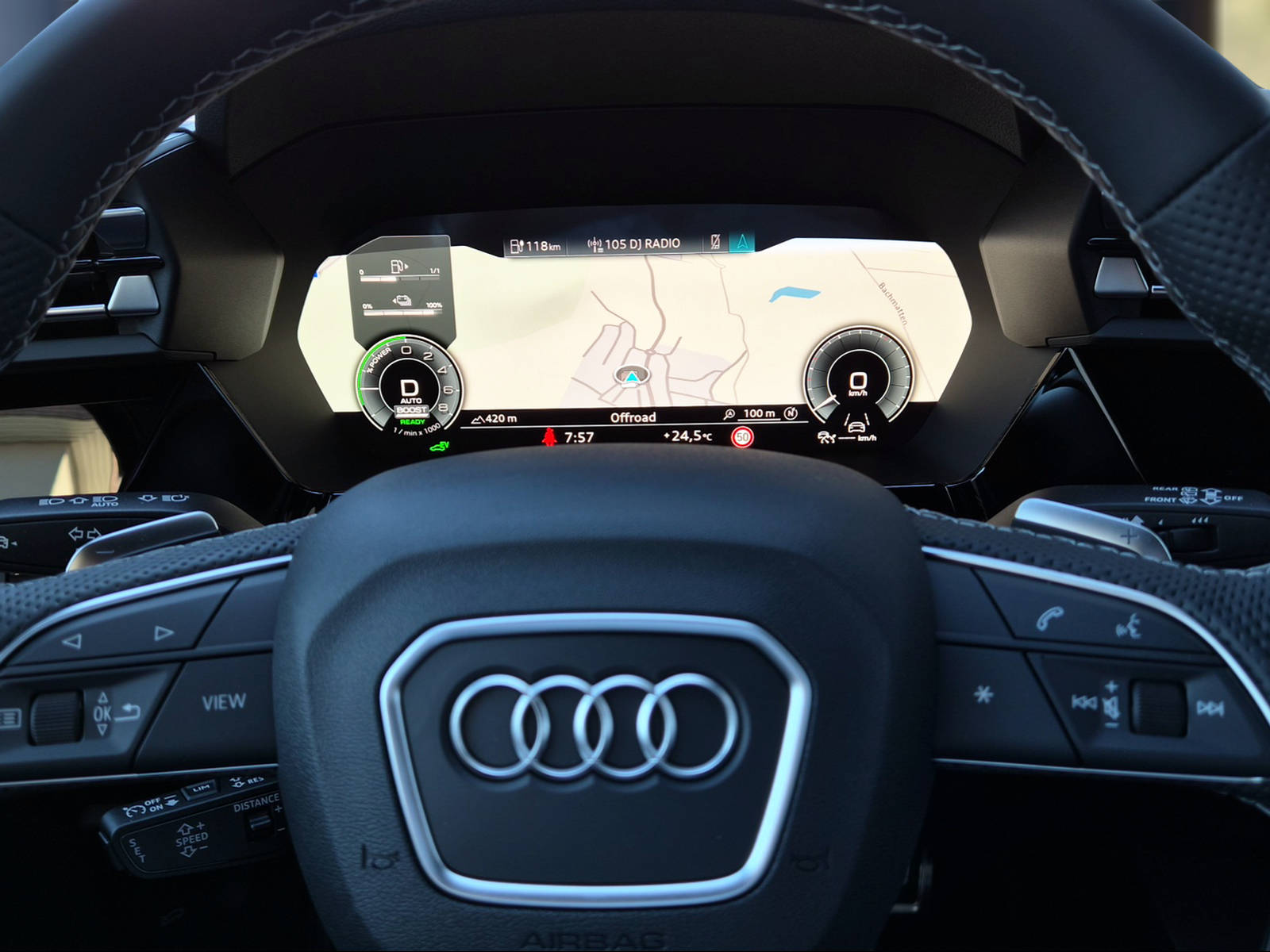 AUDI A3 Sportback TFSI e 200 kW S line Attraction S tronic Mythosschwarz Metallic-image-11