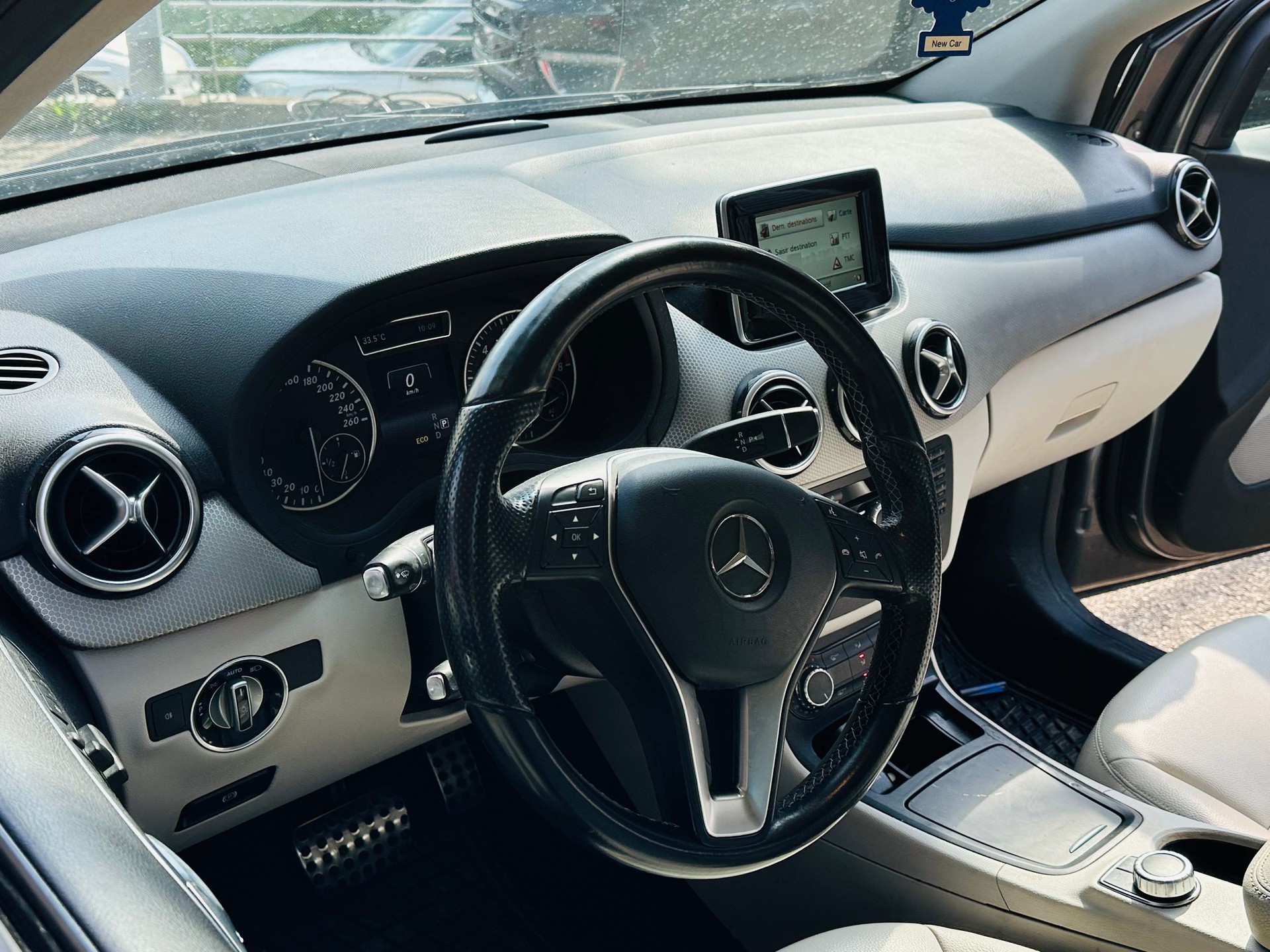 MERCEDES-BENZ B 220 4Matic 7G-DCT-image-9