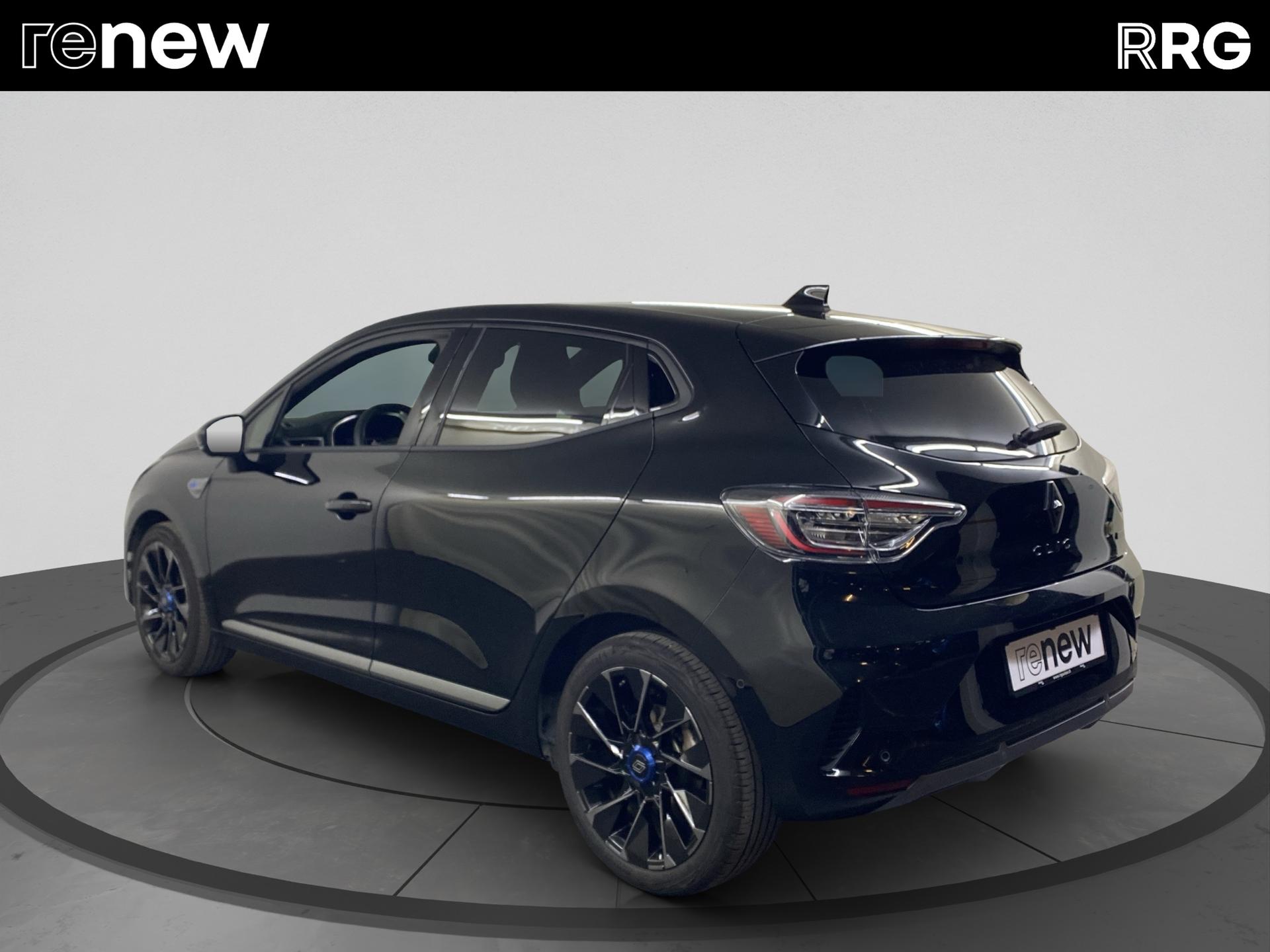 RENAULT Clio 1.6 E-Tech Esprit Alpine-showroom-element-3
