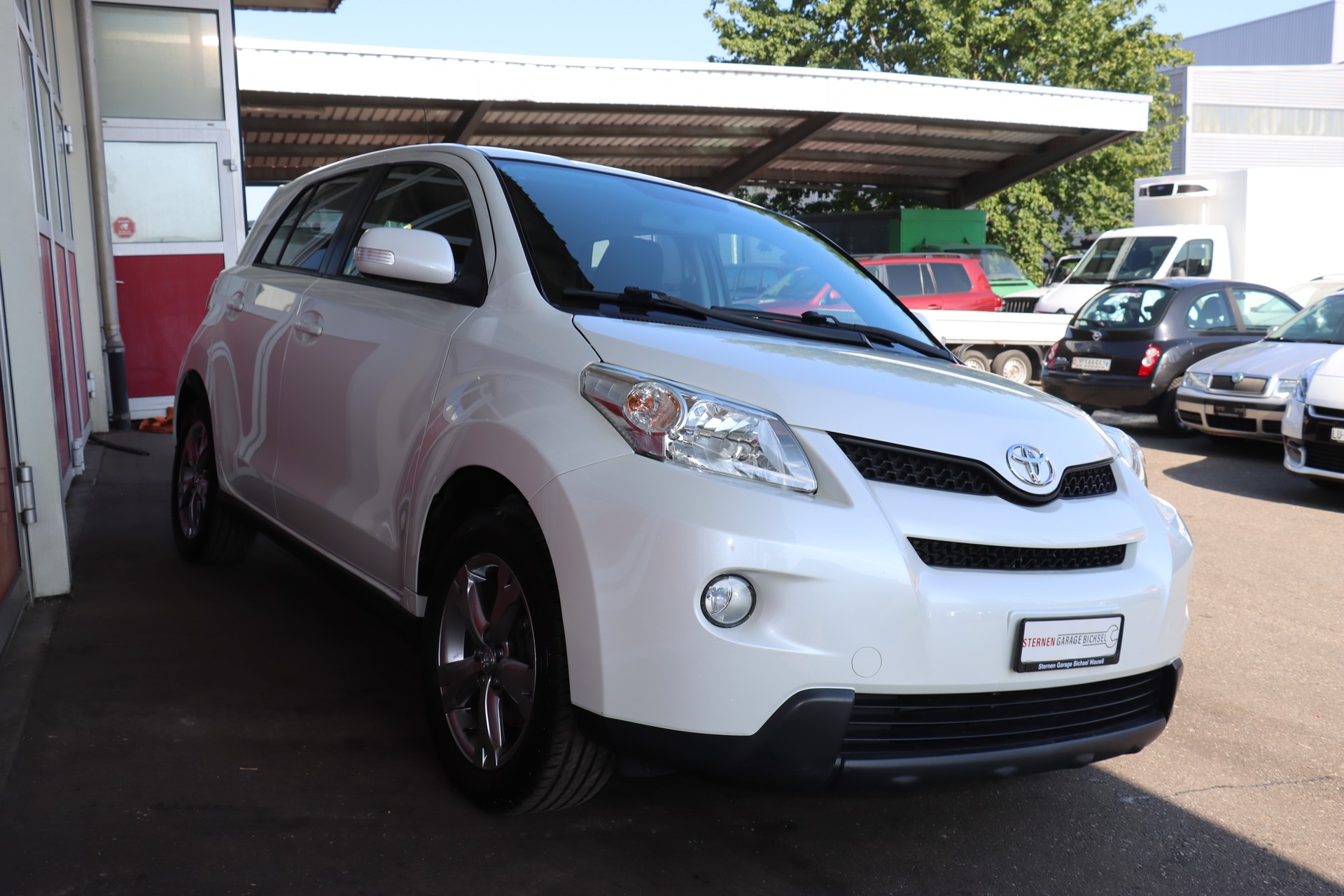 TOYOTA UrbanCruiser 1.4 D-4D Linea Luna 4WD-showroom-element-3