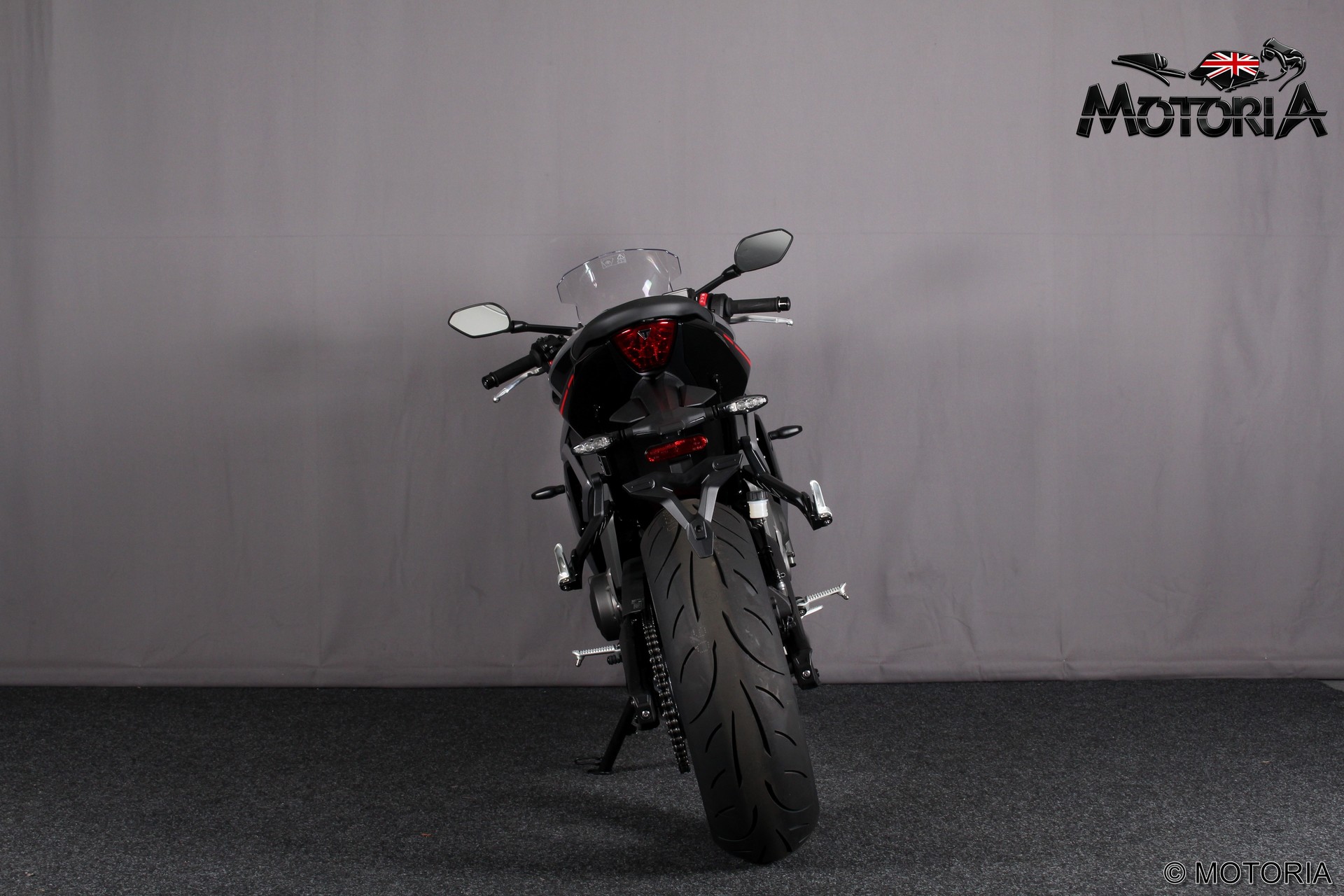 TRIUMPH Daytona 660-image-3
