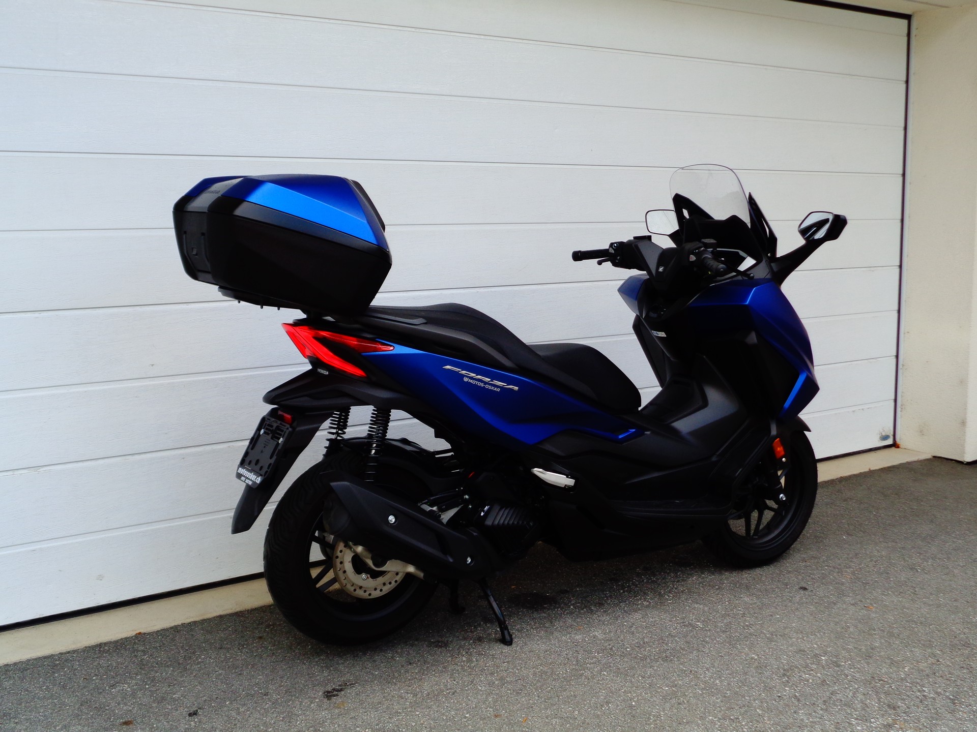 HONDA NSS 125 Forza Smart TopBox-image-2